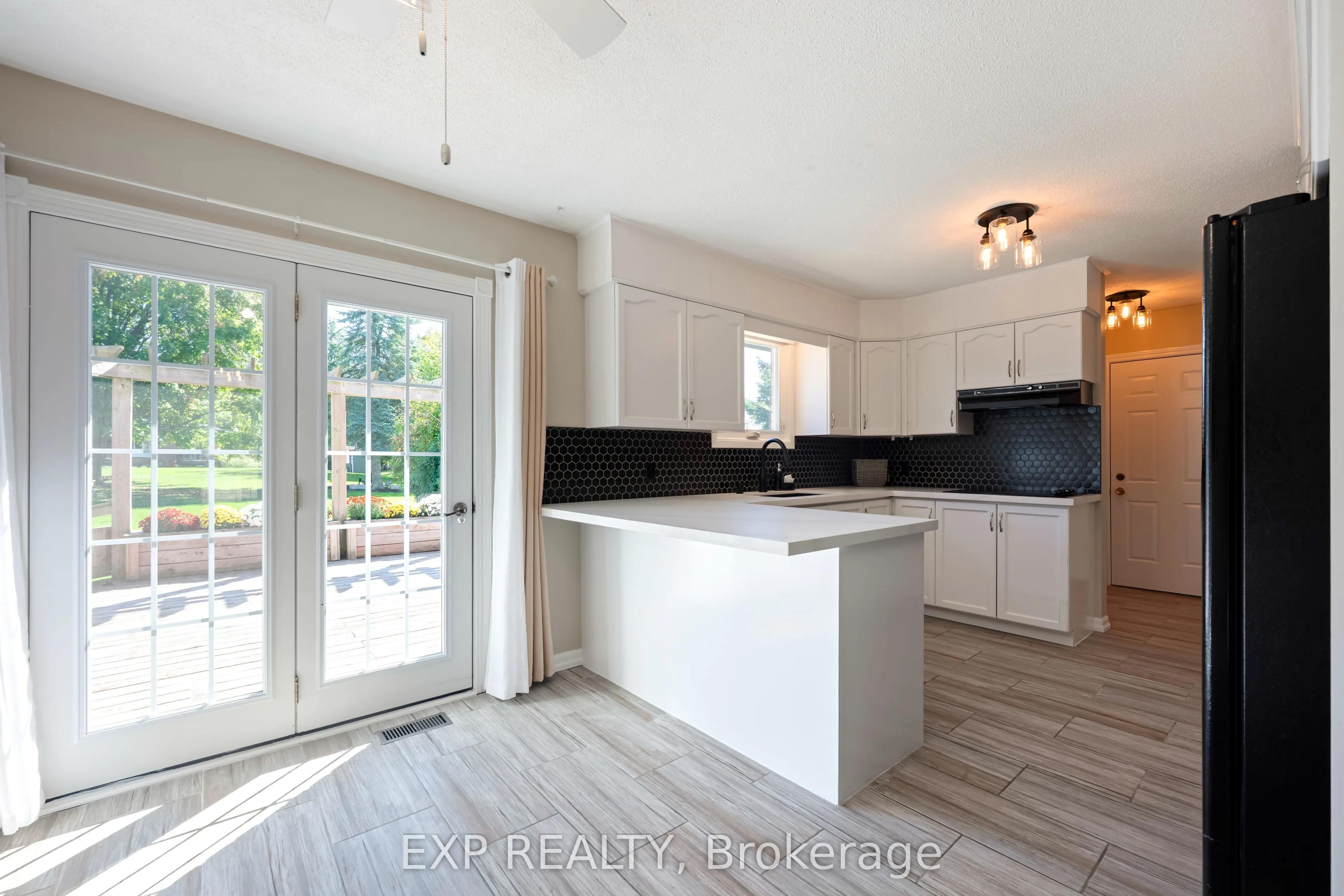 258 Nelson Crescent