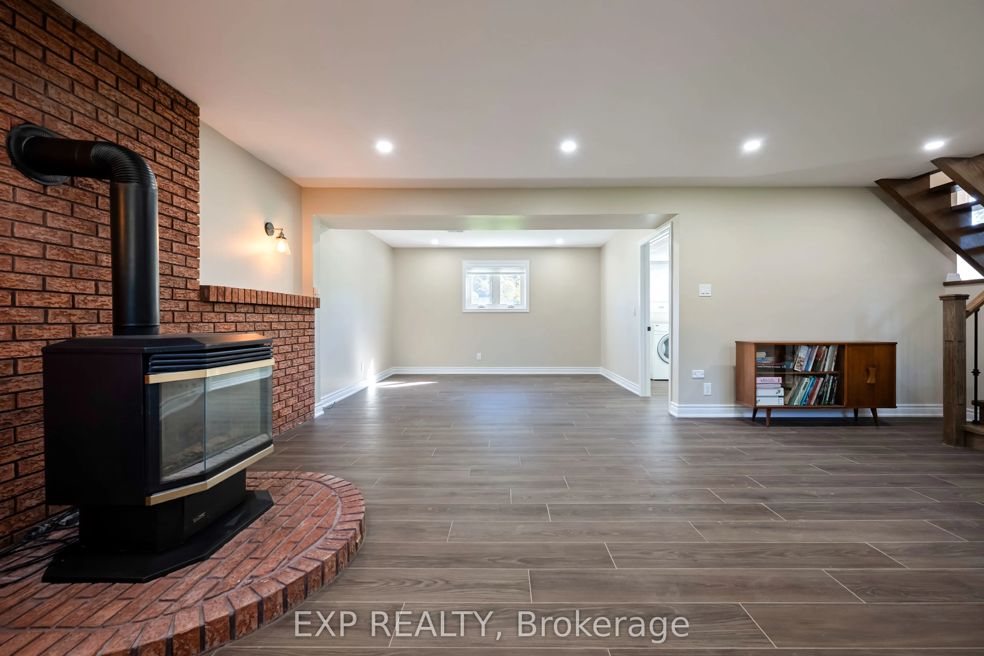 258 Nelson Crescent