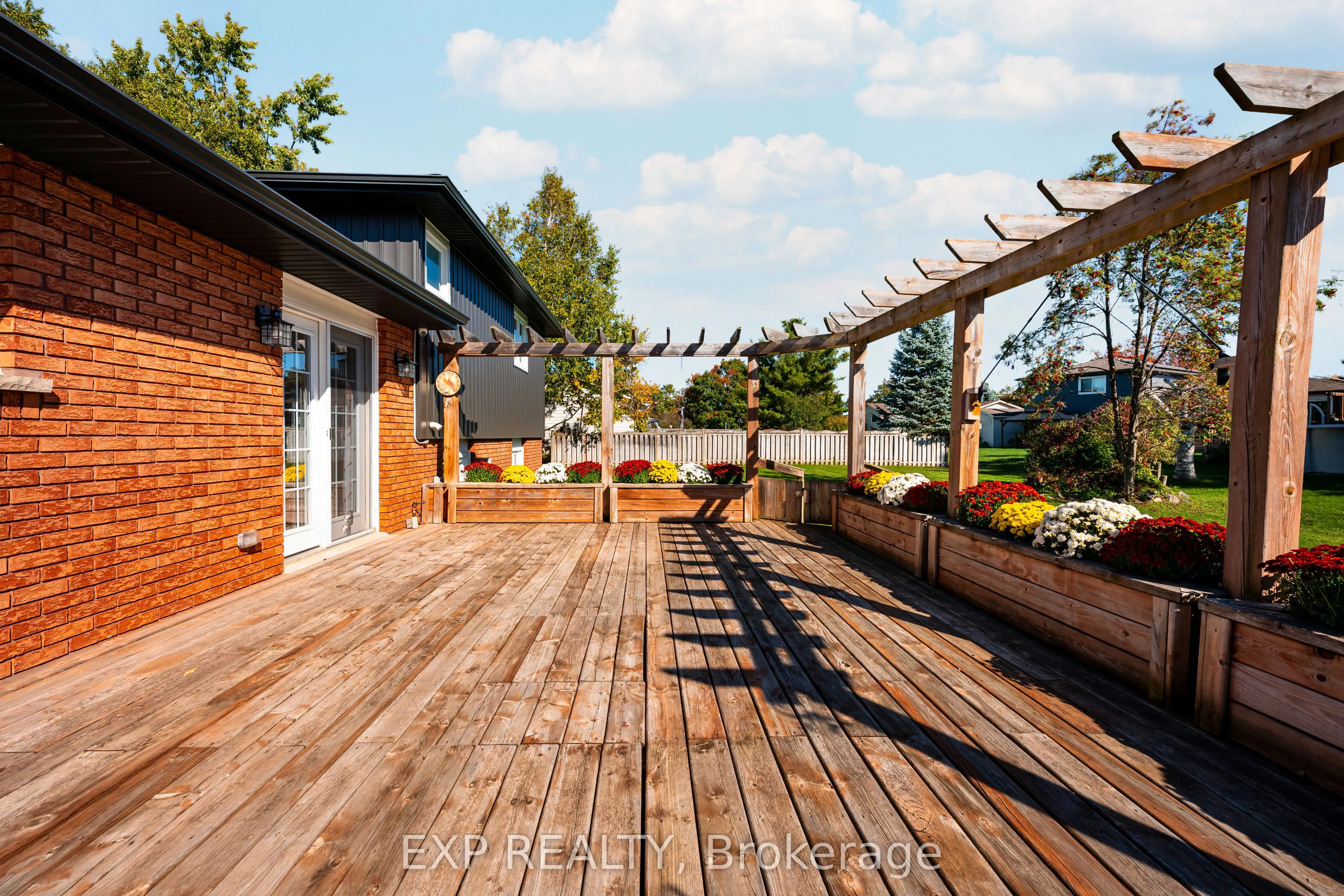 258 Nelson Crescent