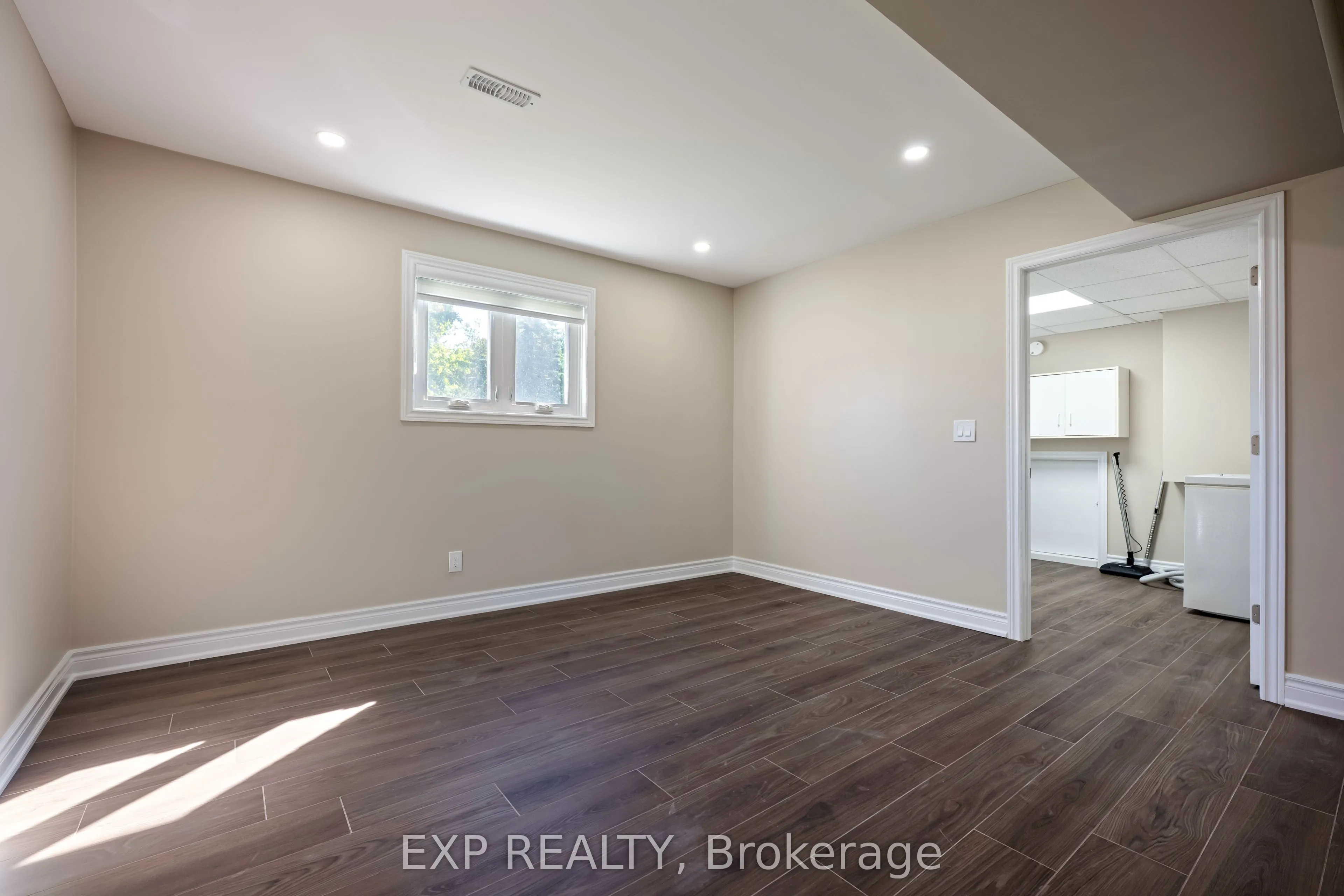 258 Nelson Crescent
