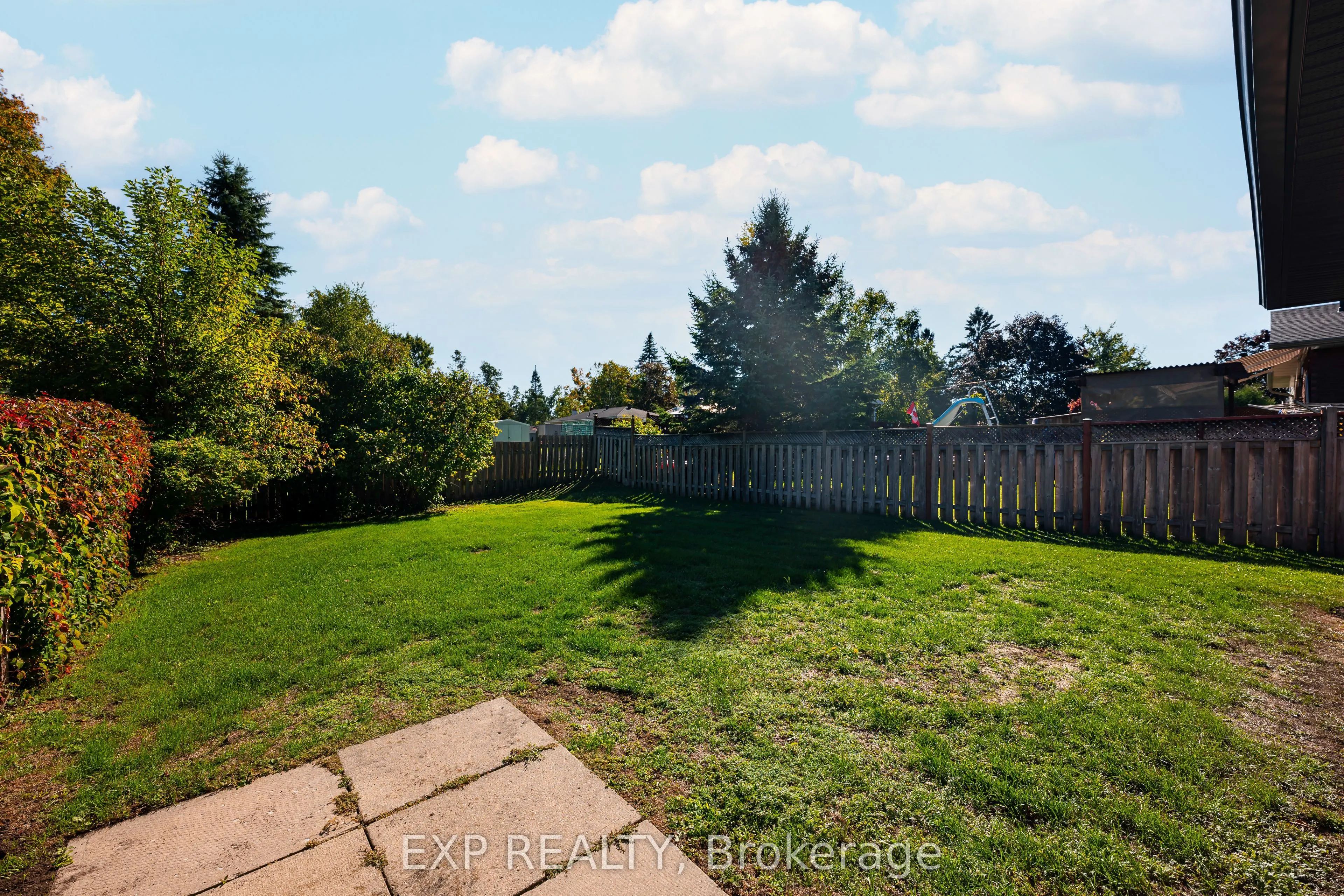 258 Nelson Crescent
