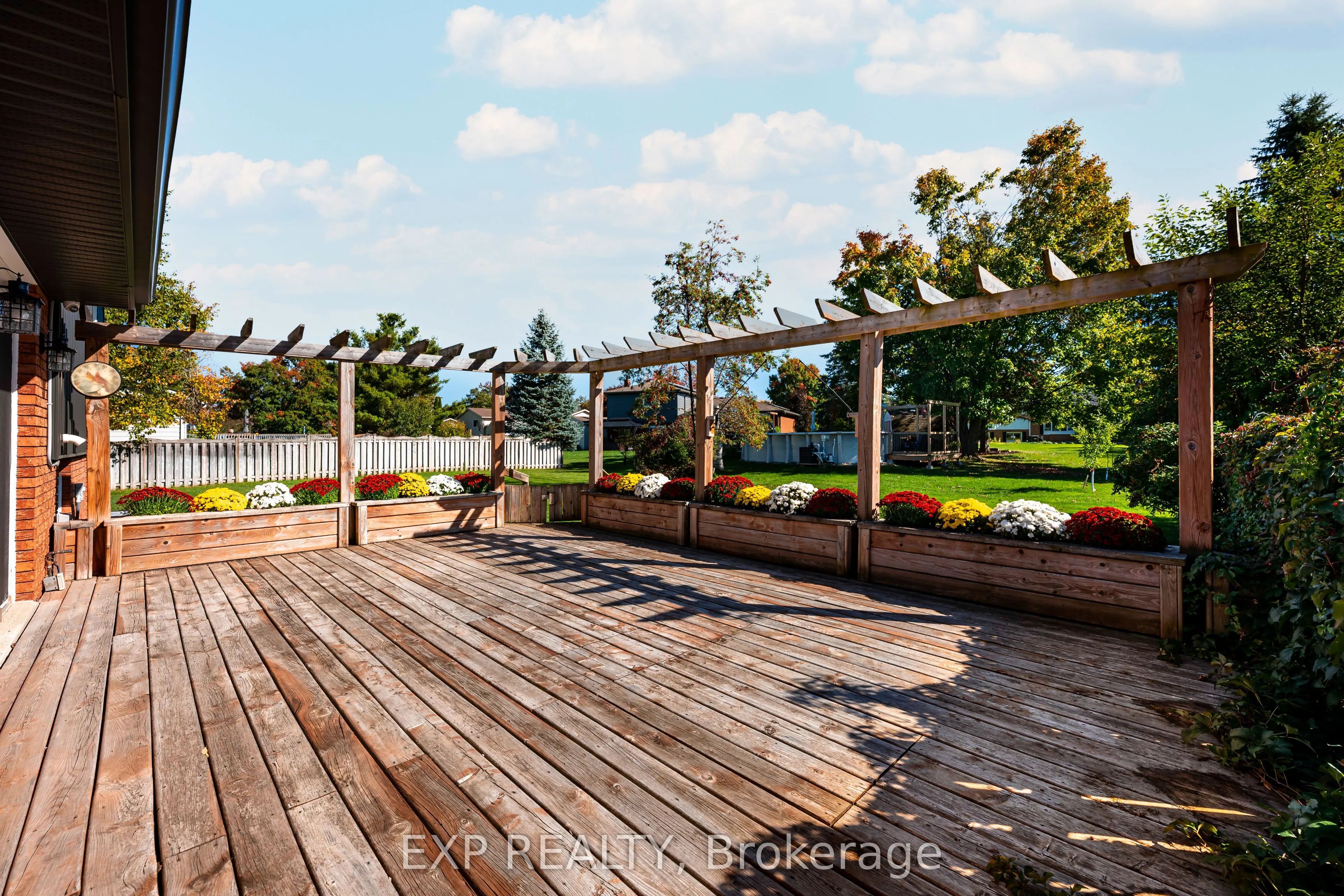 258 Nelson Crescent