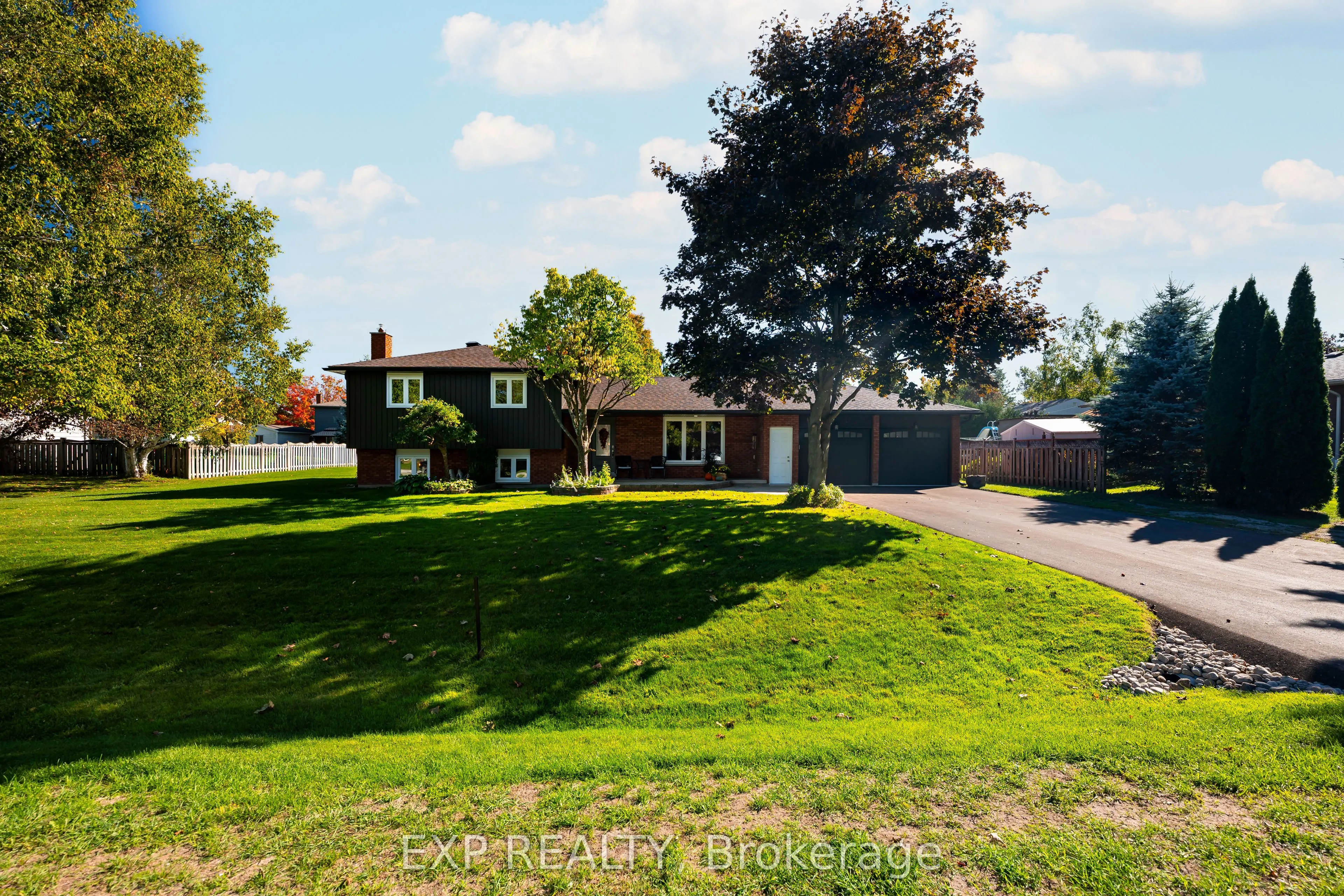 258 Nelson Crescent