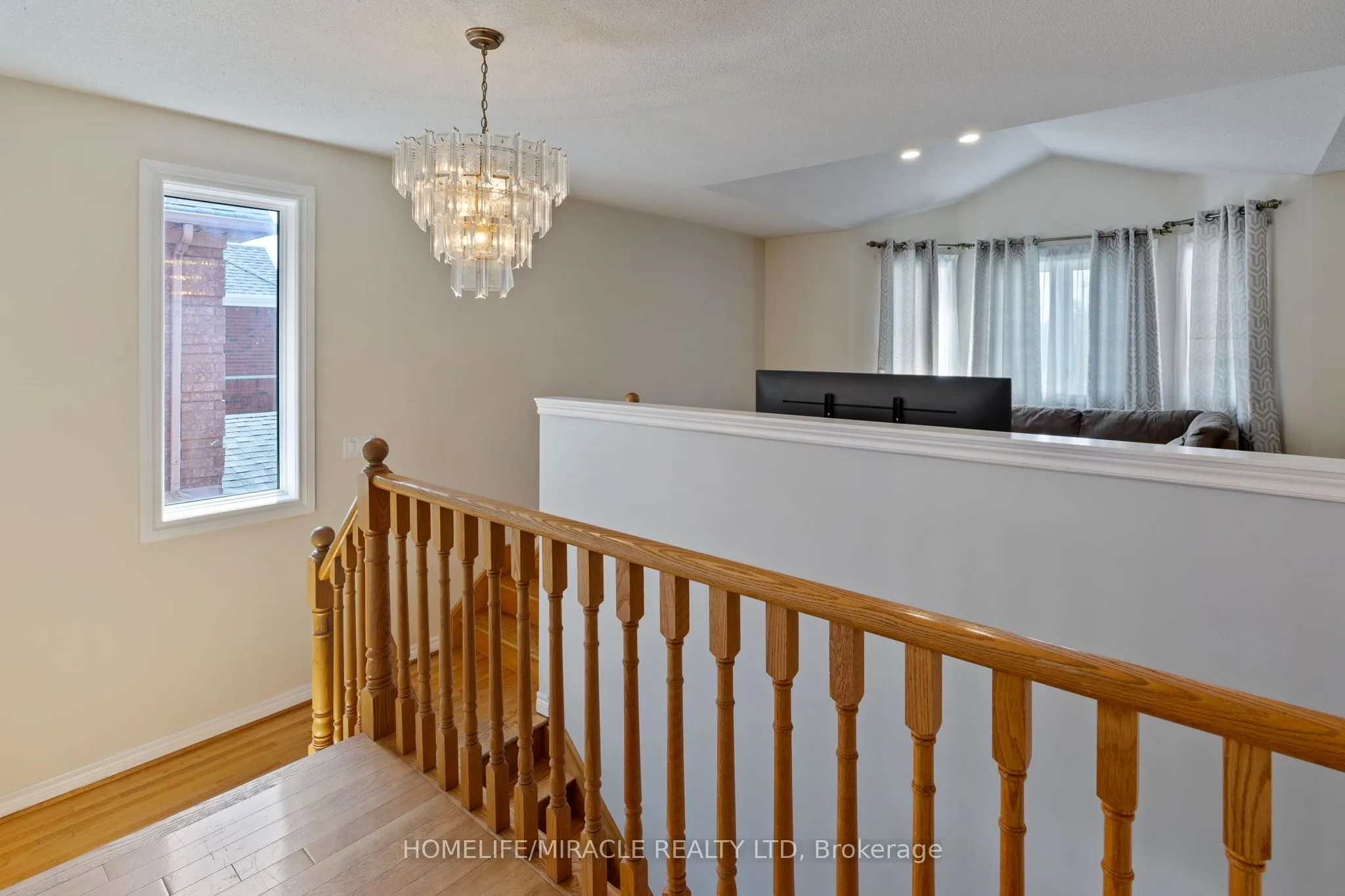 146 Roxbury Street