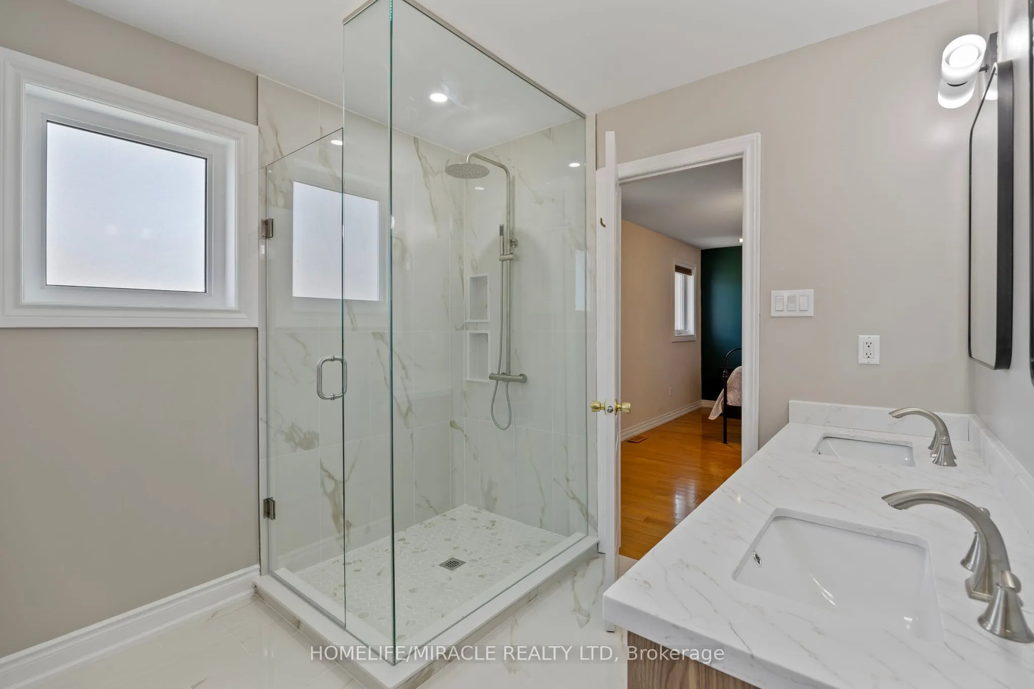 146 Roxbury Street