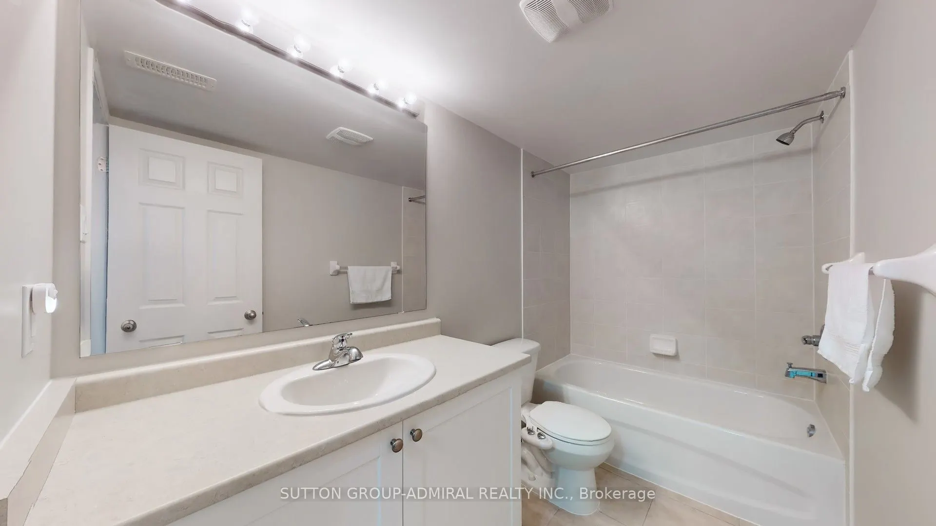 46 Edwin Pearson Street, #13