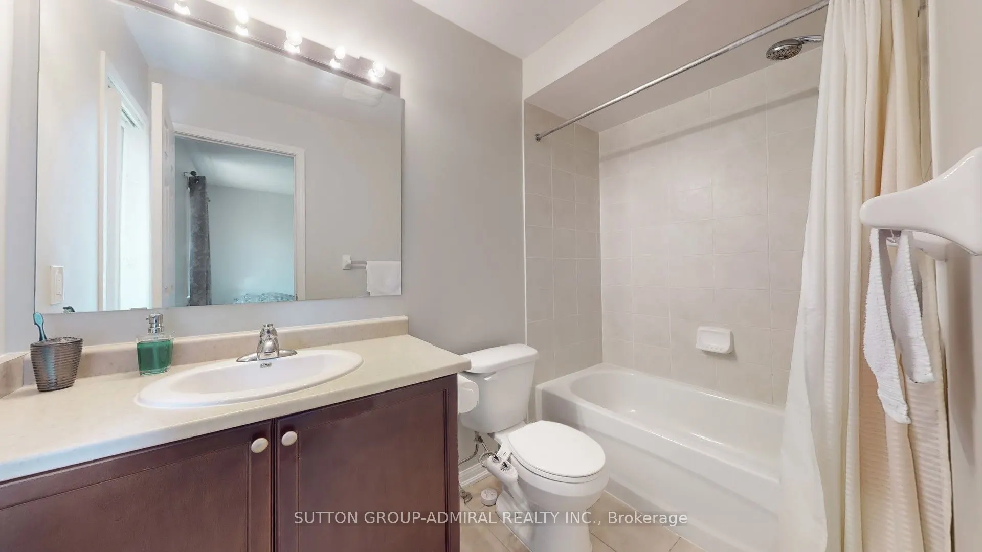 46 Edwin Pearson Street, #13