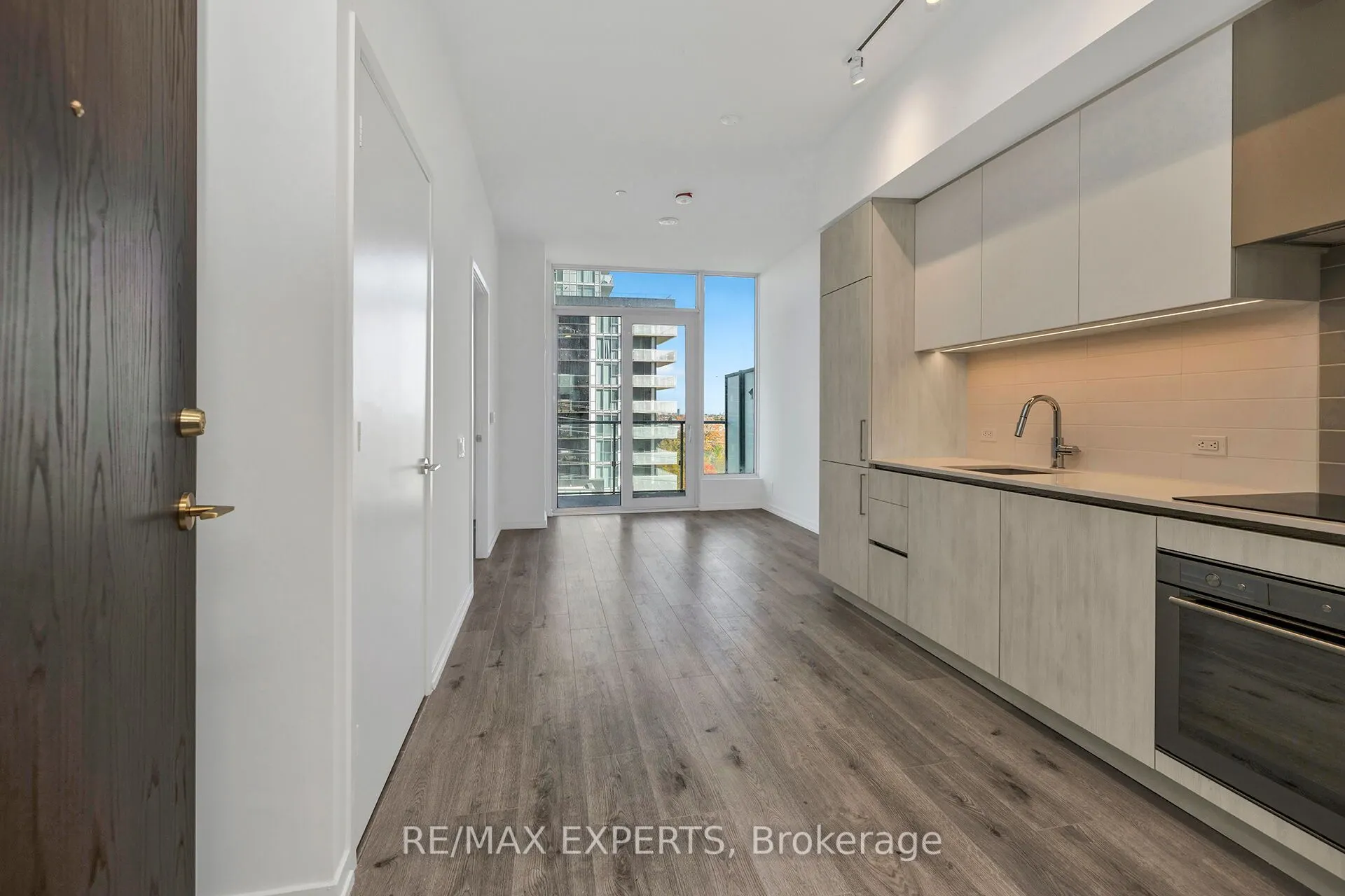 7890 Jane Street, #609