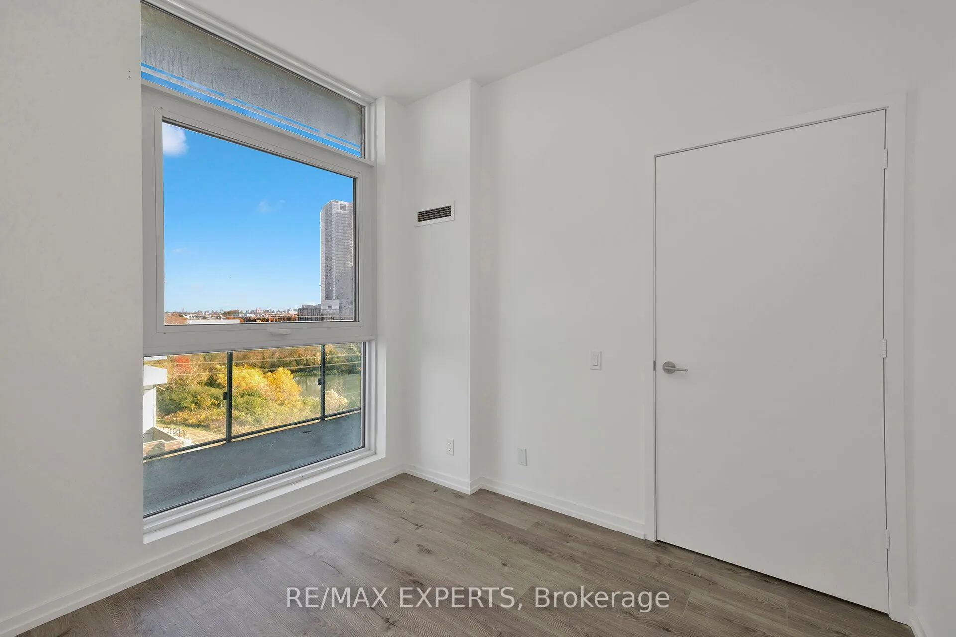 7890 Jane Street, #609