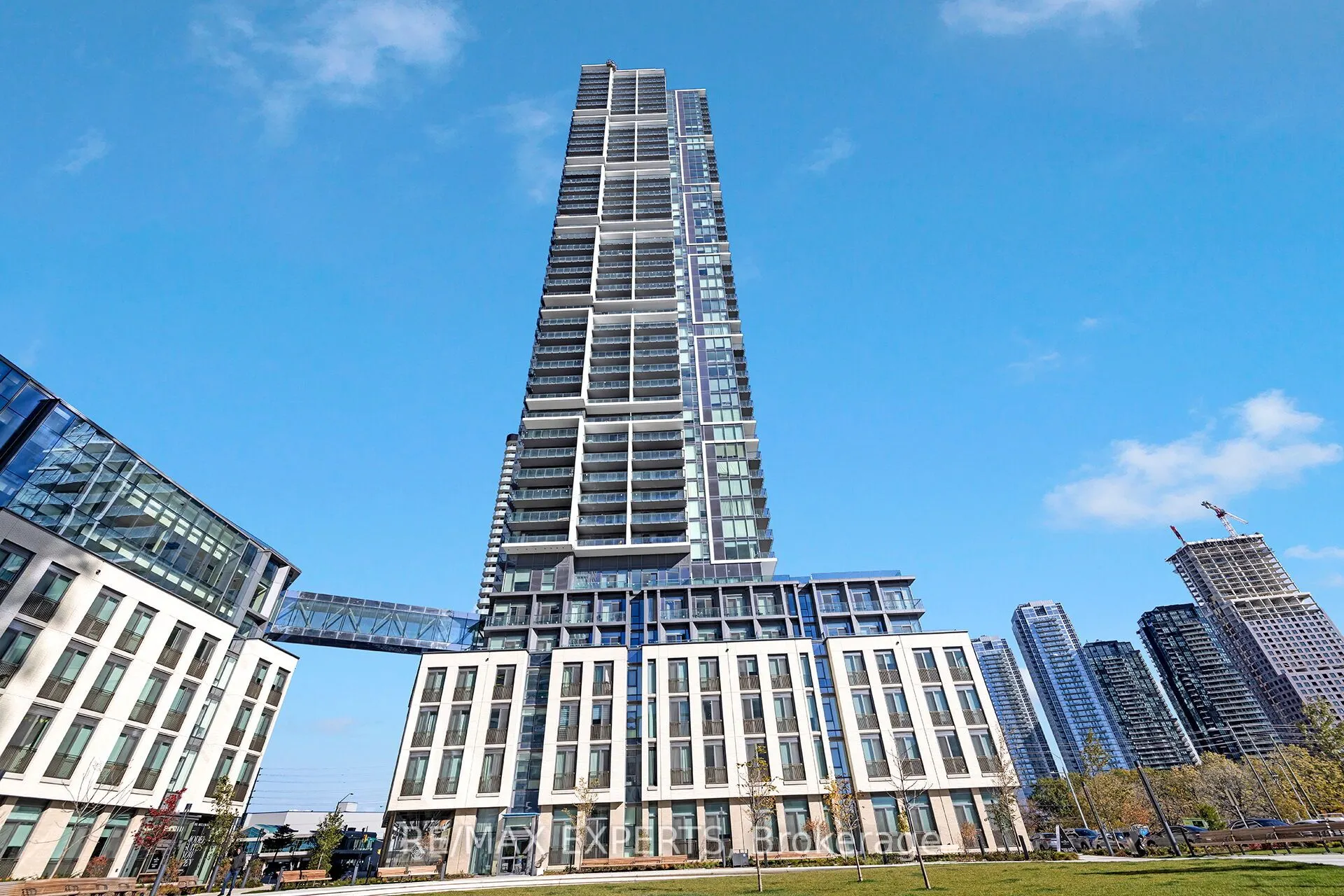 7890 Jane Street, #609