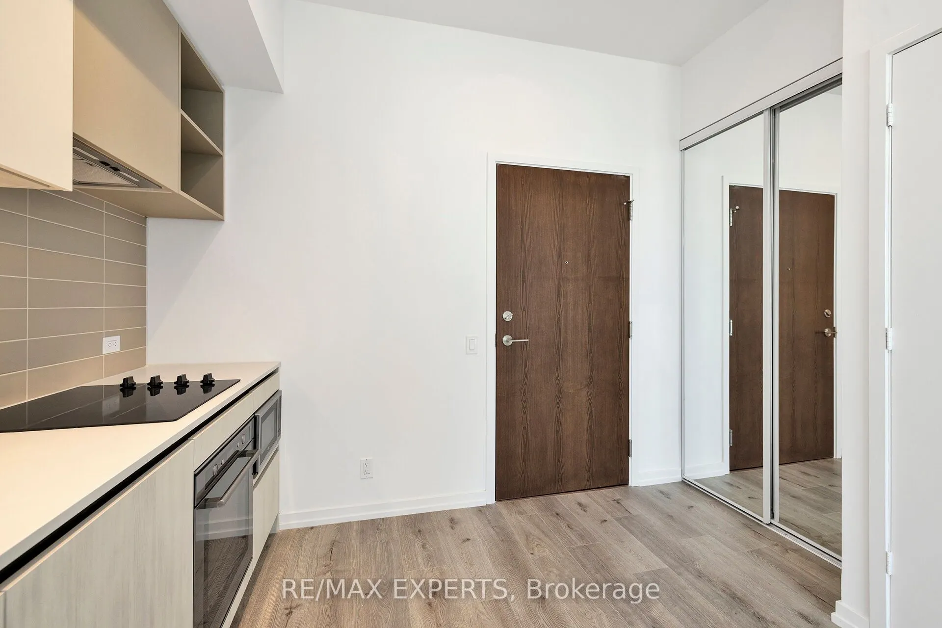 7890 Jane Street, #609