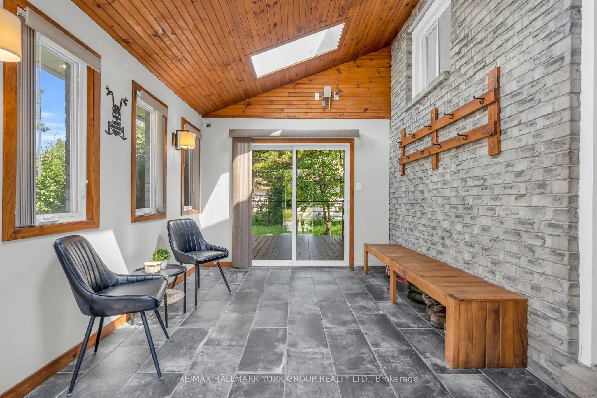 8 Rushton Road