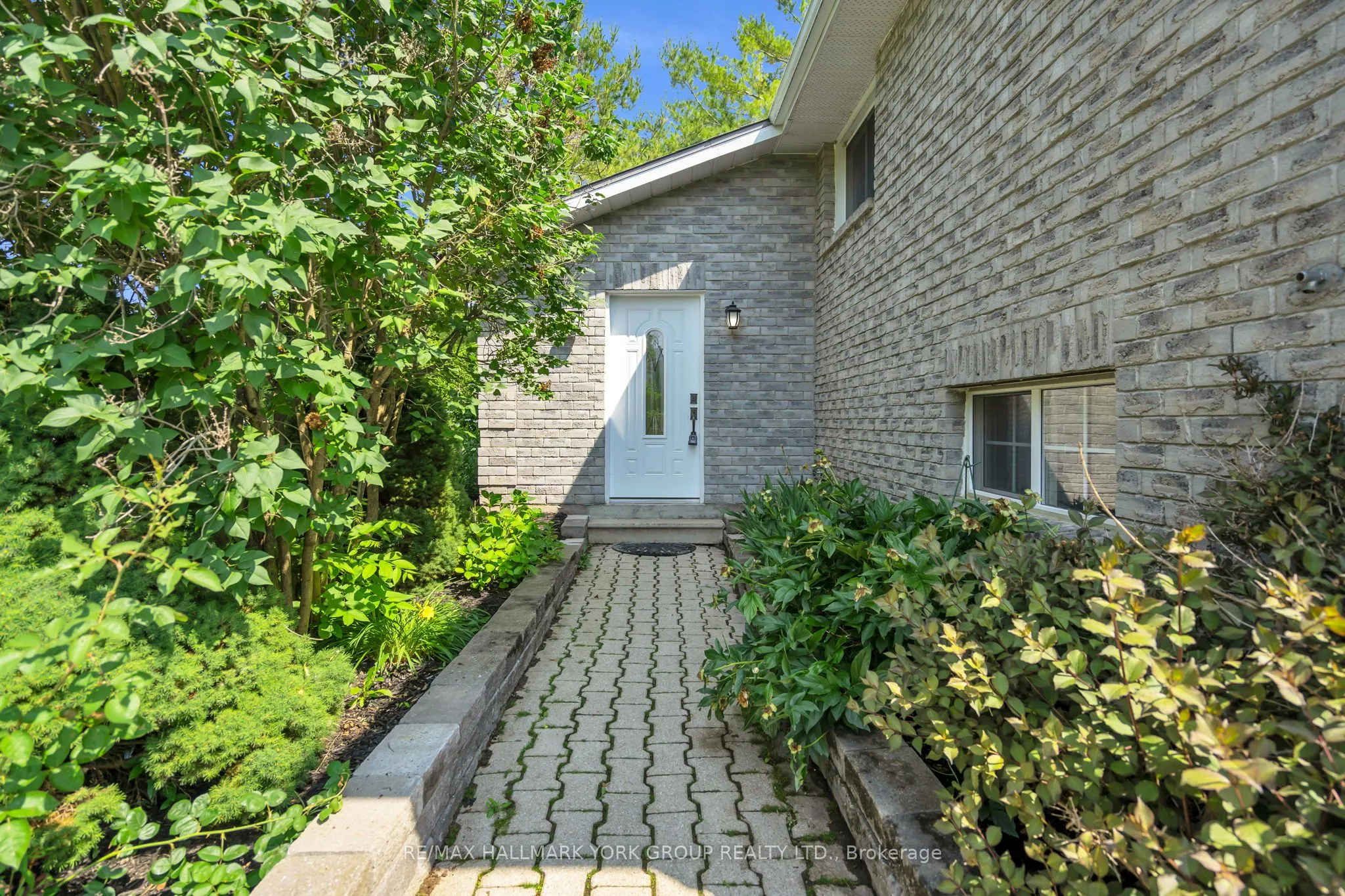 8 Rushton Road