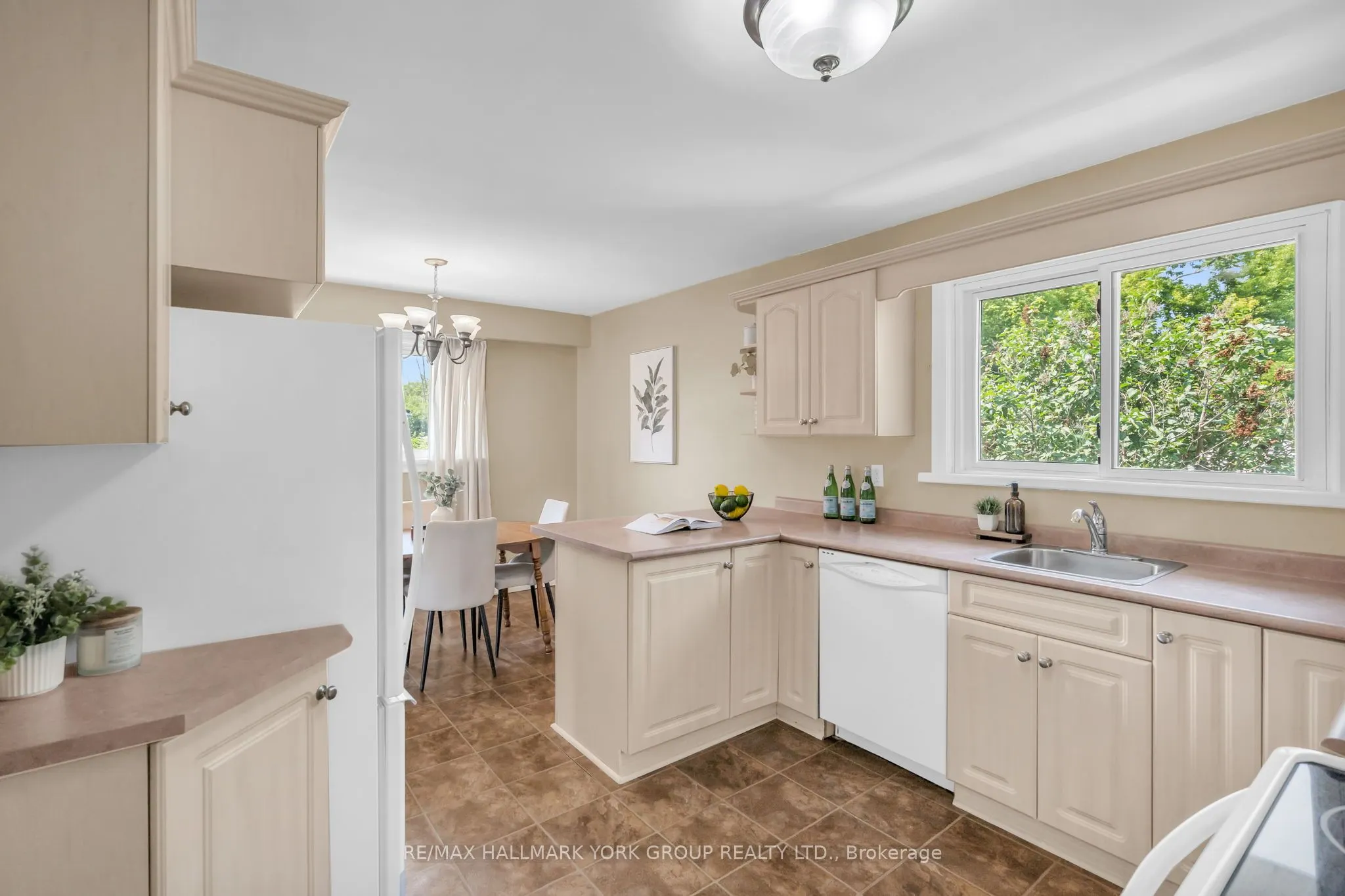 8 Rushton Road