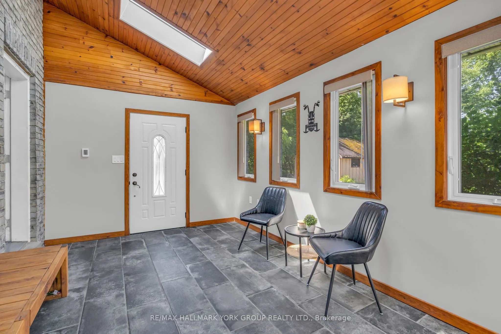 8 Rushton Road