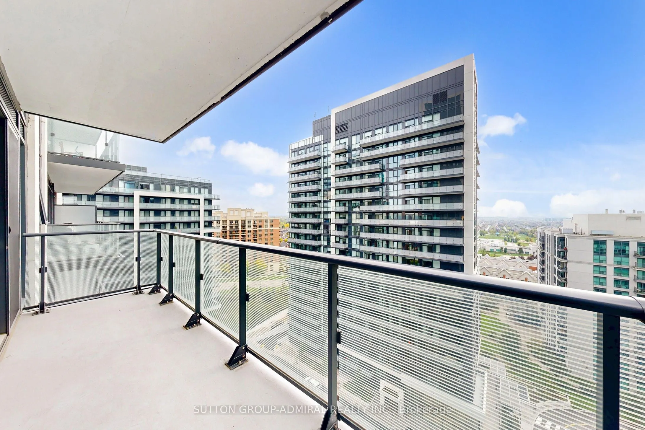 95 Oneida Crescent, #1406