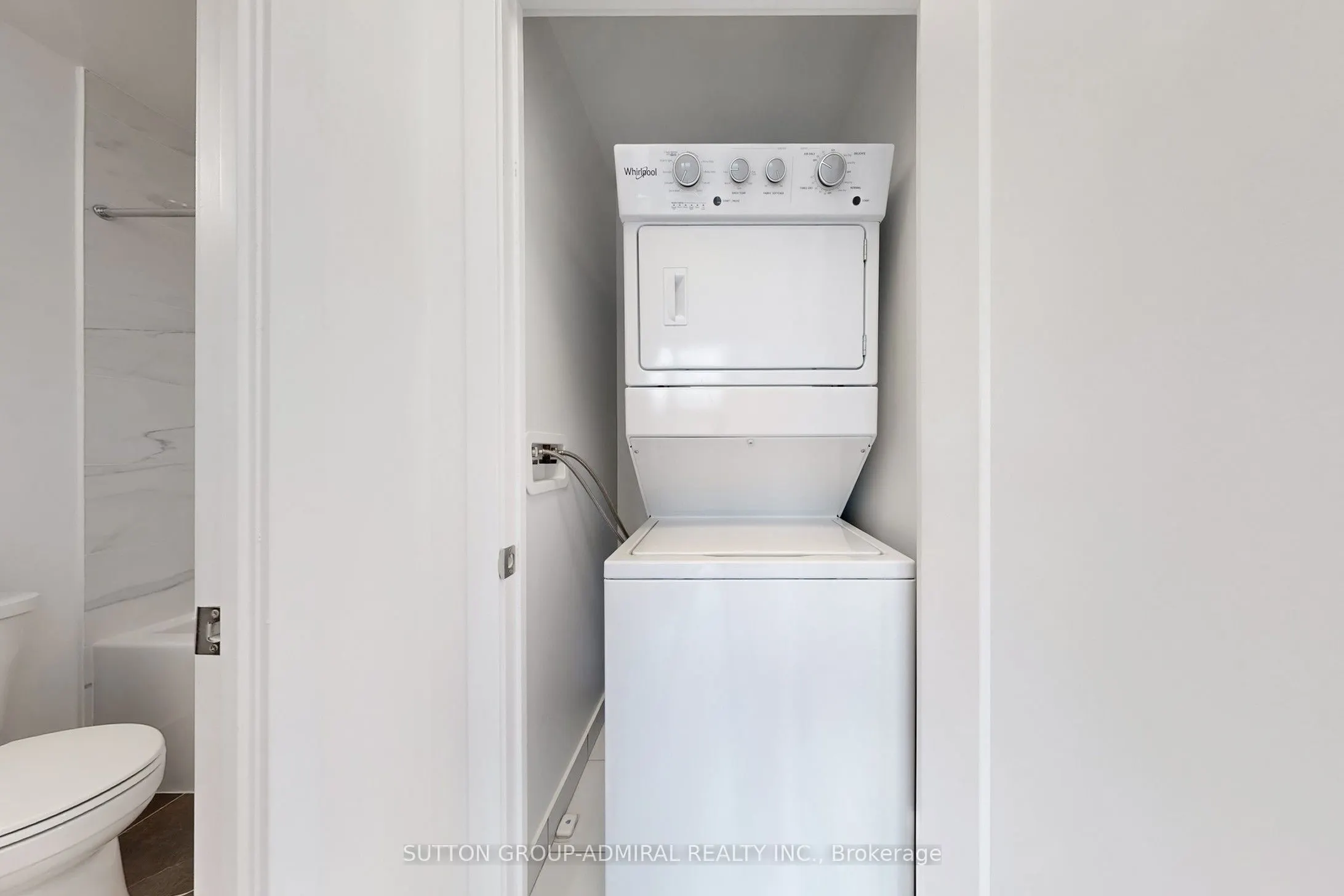 95 Oneida Crescent, #1406