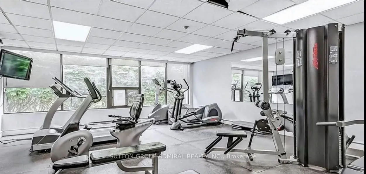 7460 Bathurst Street W, #1110
