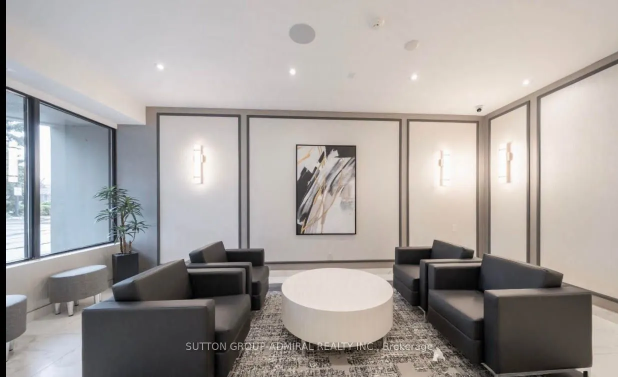 7460 Bathurst Street W, #1110