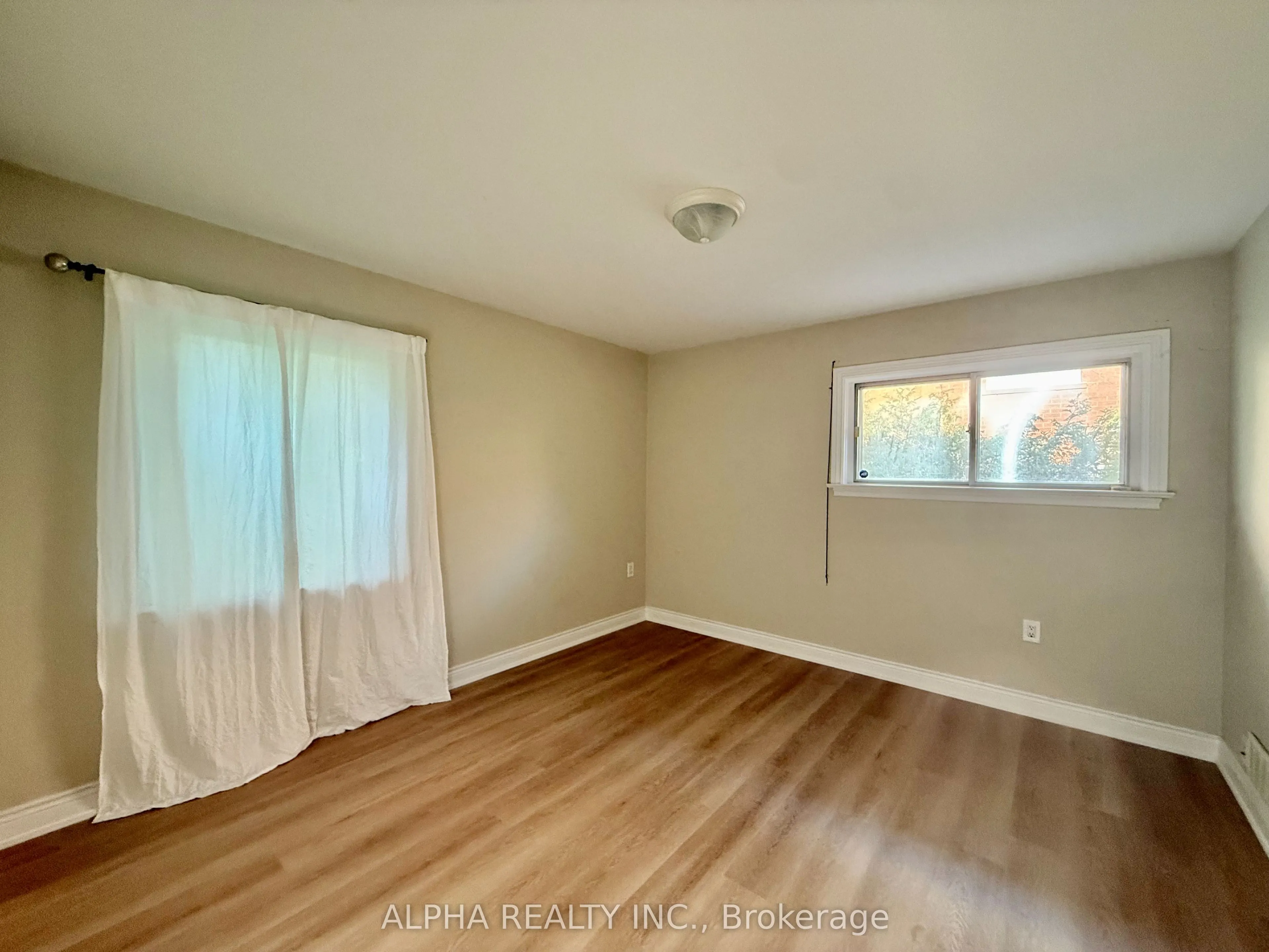 66 Roosevelt Drive