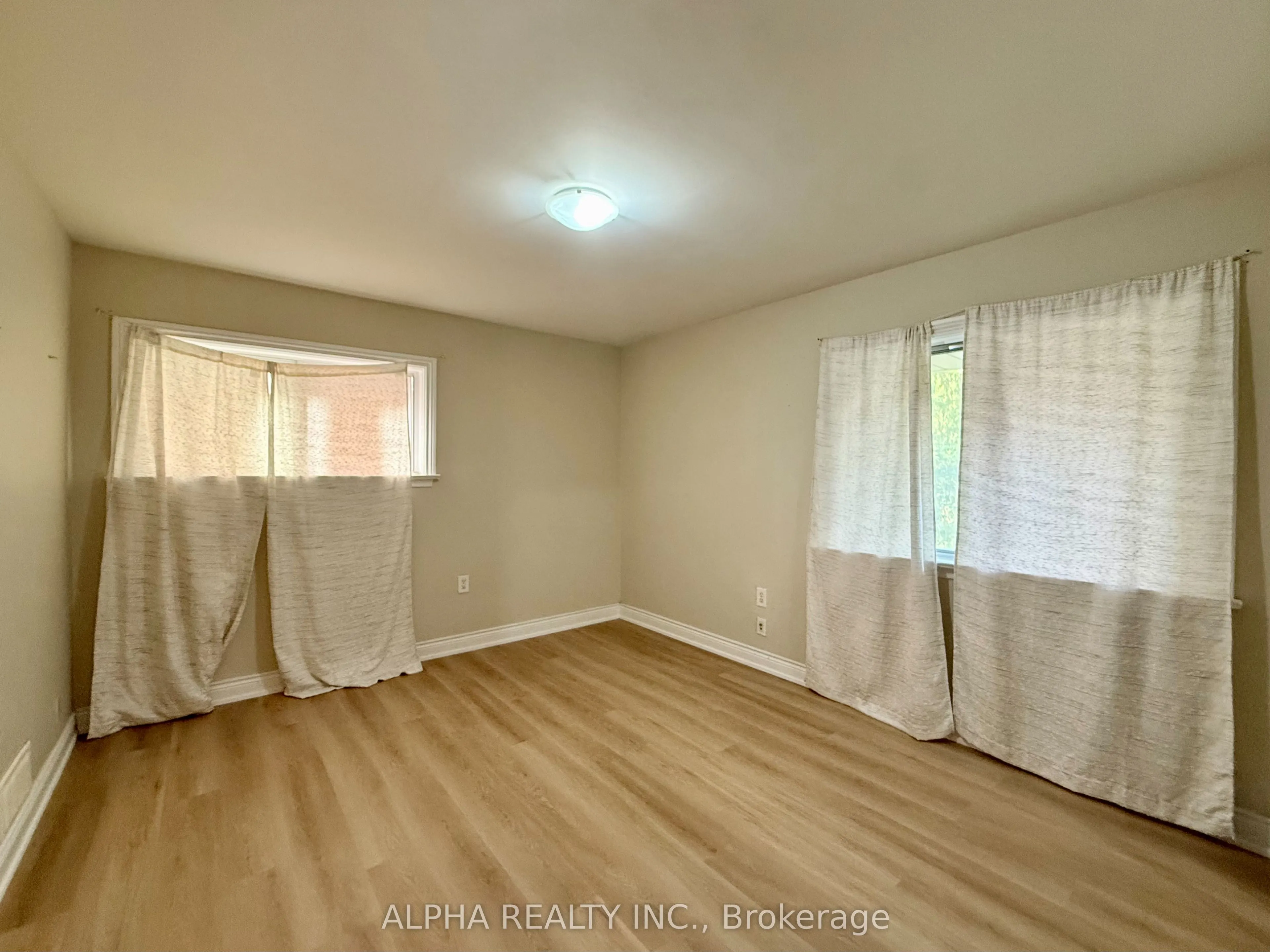 66 Roosevelt Drive