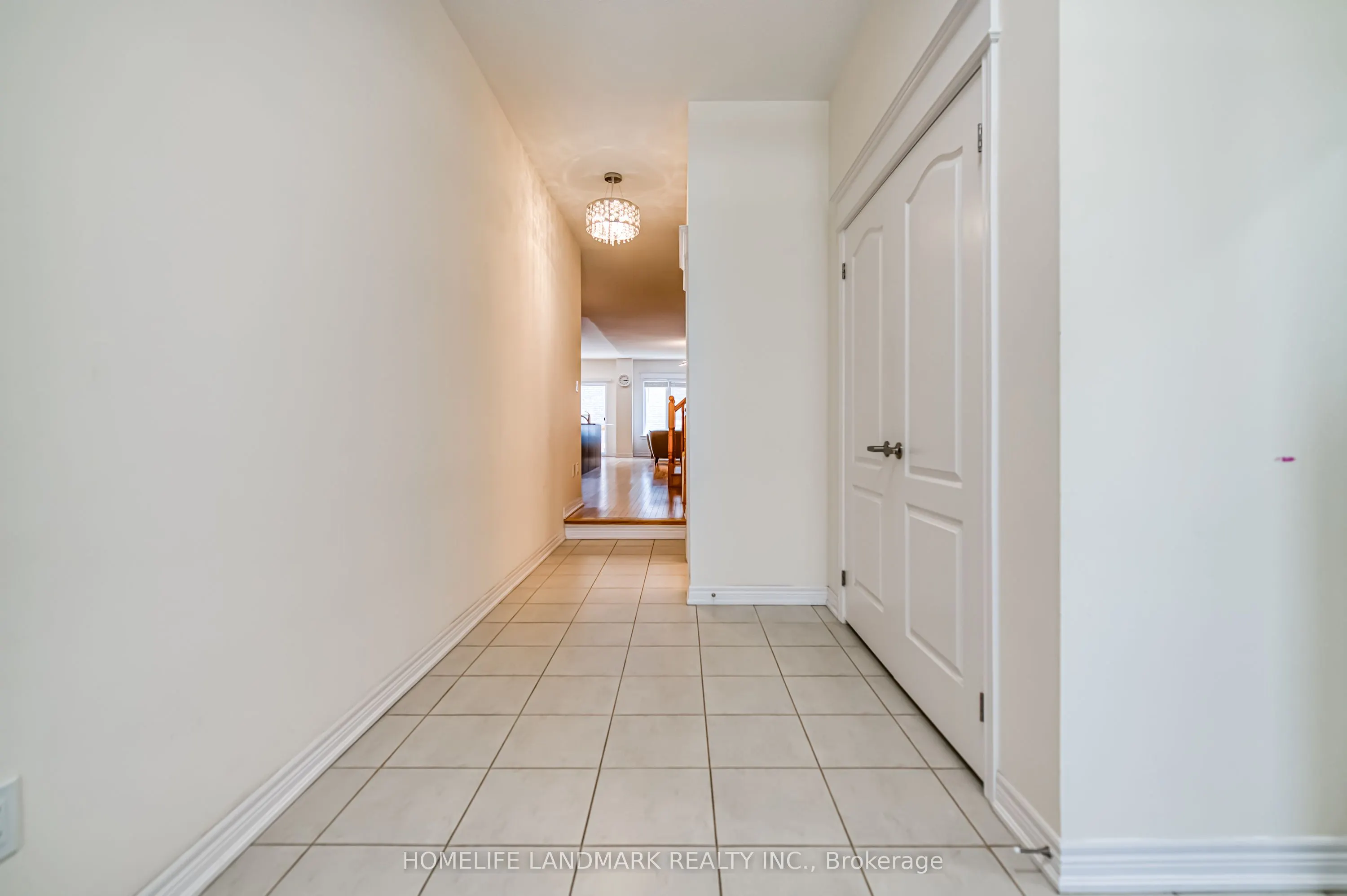 33 Thornapple Lane