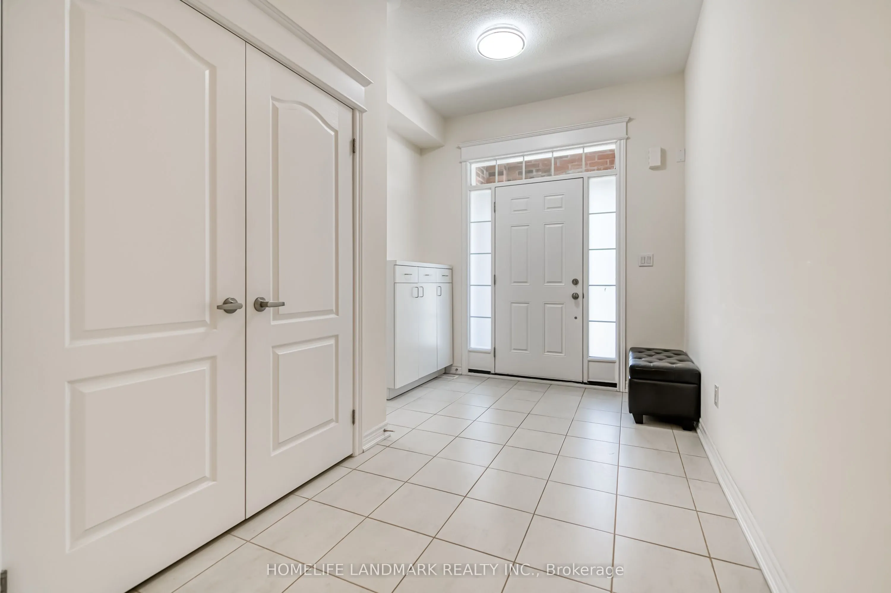 33 Thornapple Lane