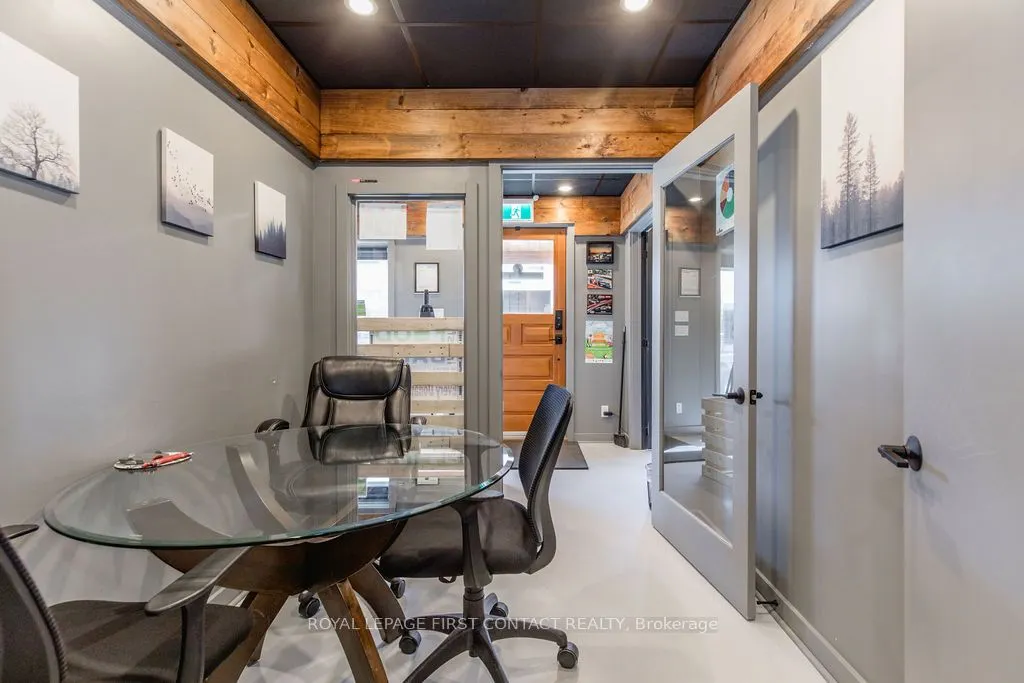 1370 Killarney Beach Road