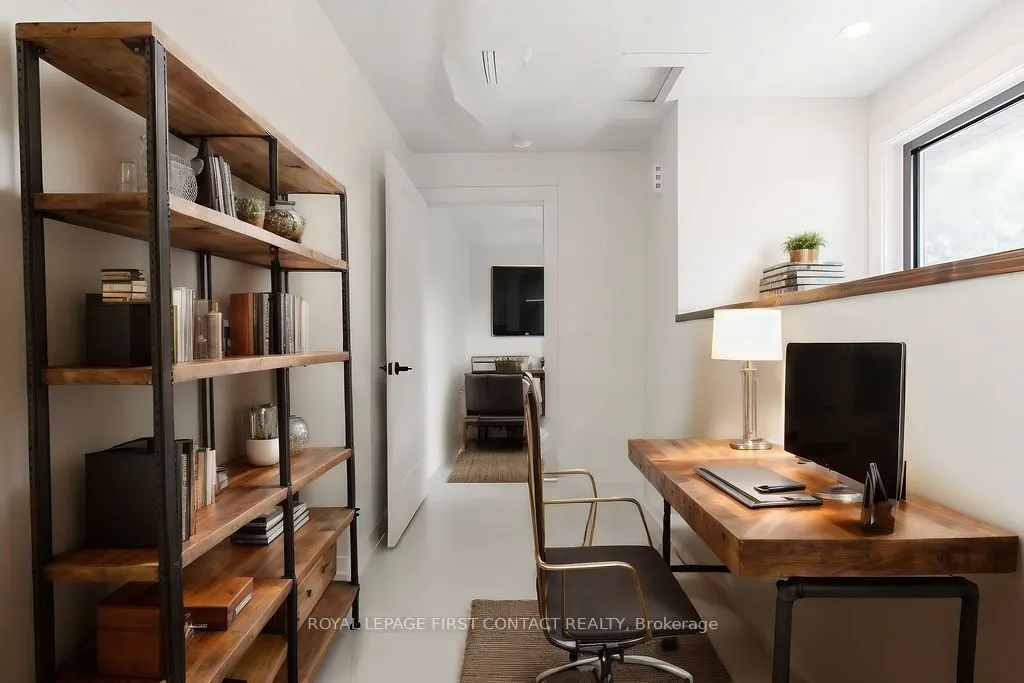1370 Killarney Beach Road