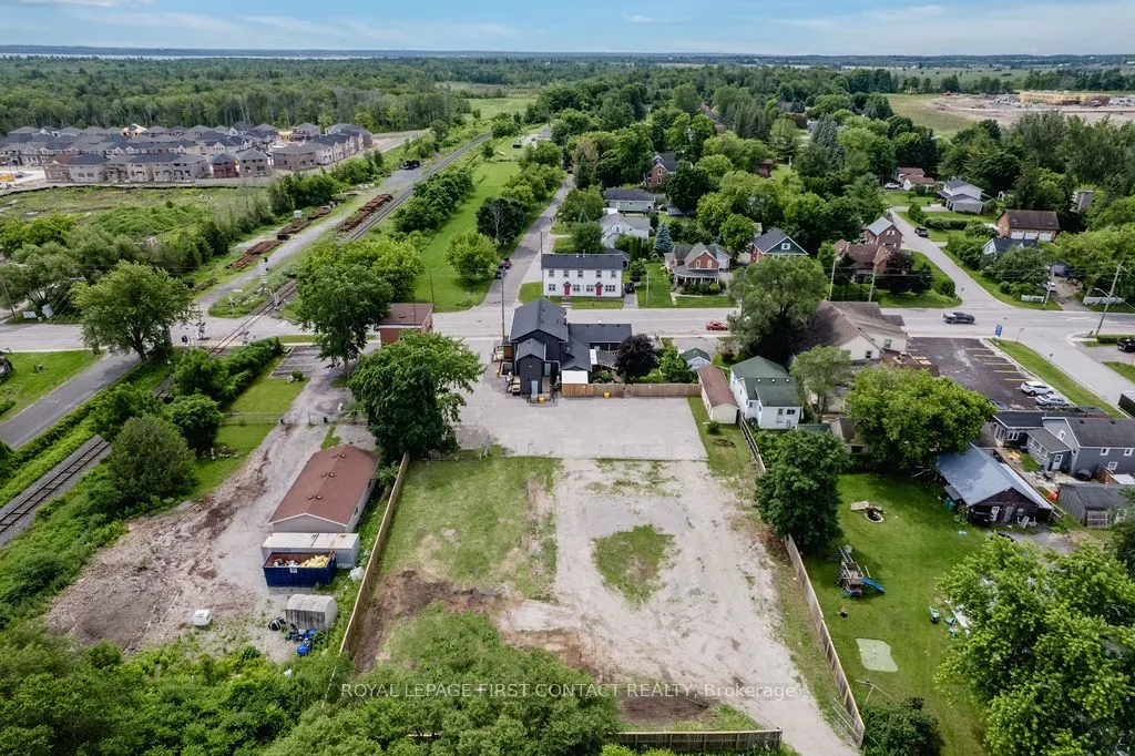 1370 Killarney Beach Road