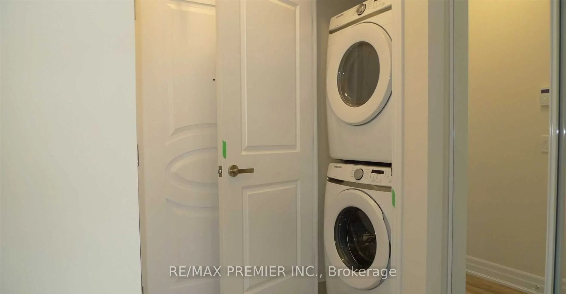 9075 Jane Street, #615