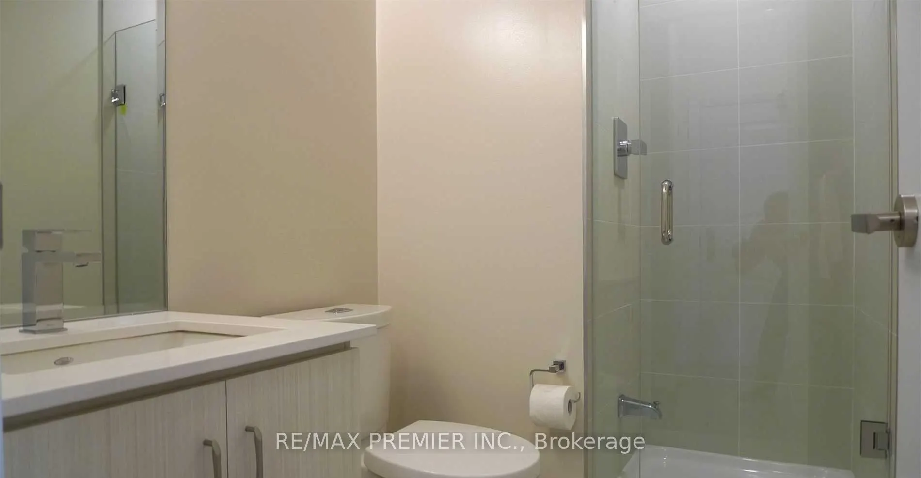 9075 Jane Street, #615