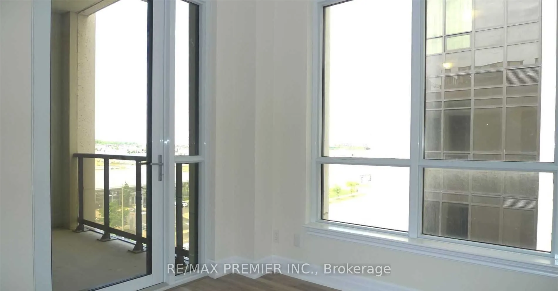9075 Jane Street, #615