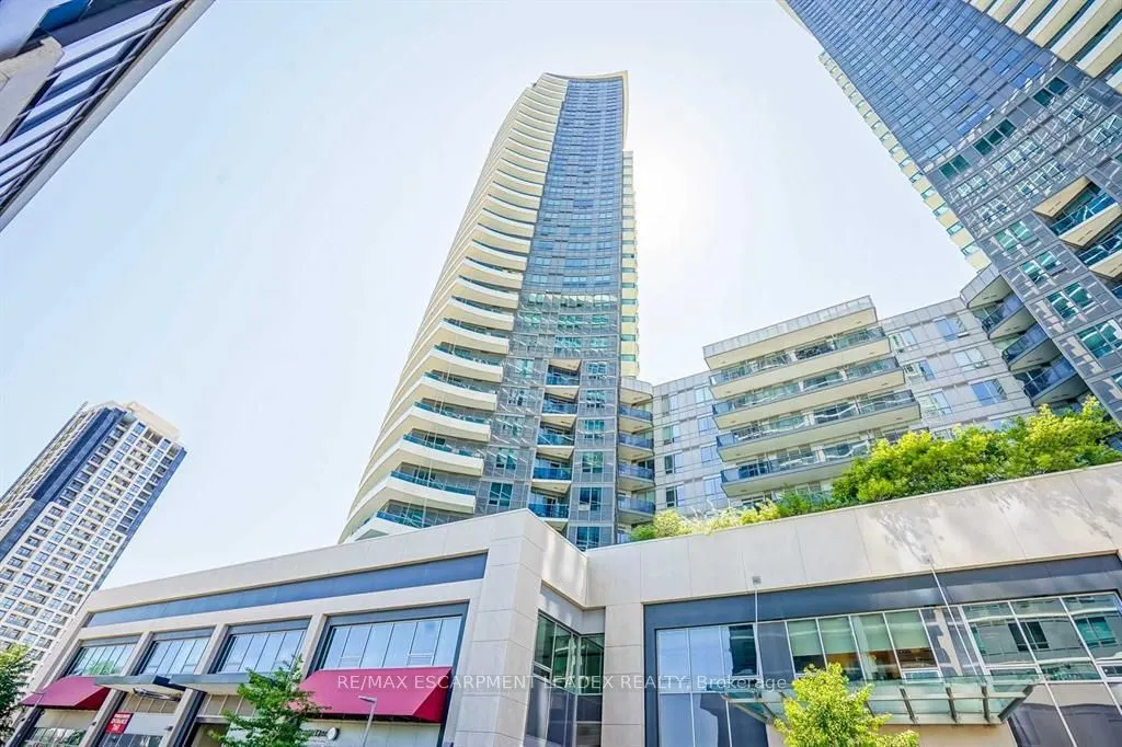 7161 Yonge Street, #2731