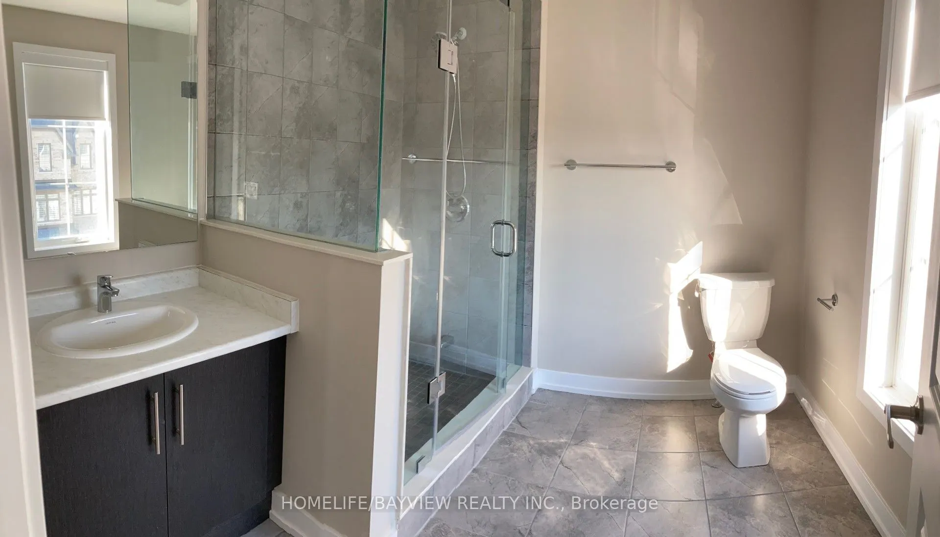 4 Guardhouse Crescent