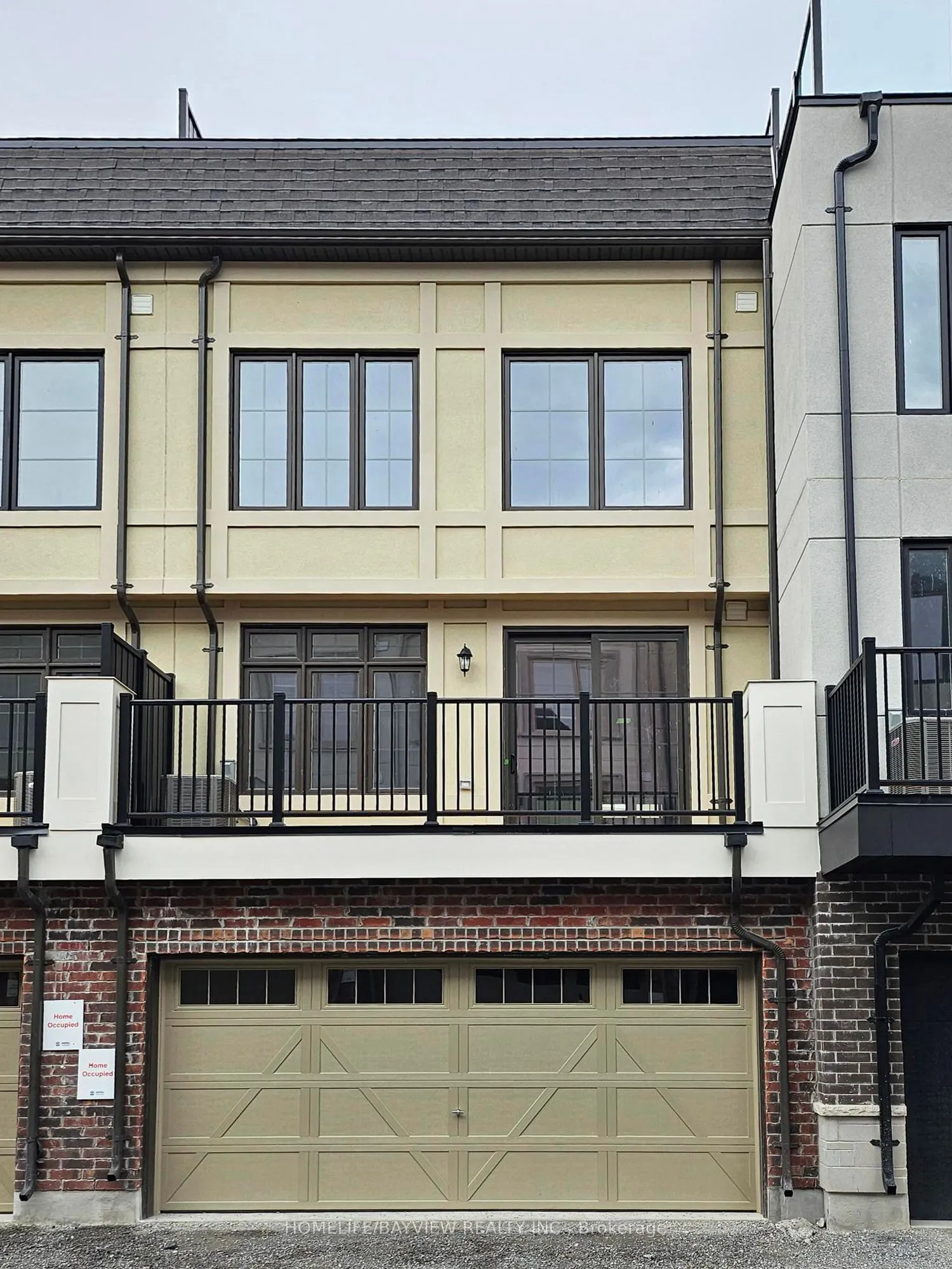 4 Guardhouse Crescent