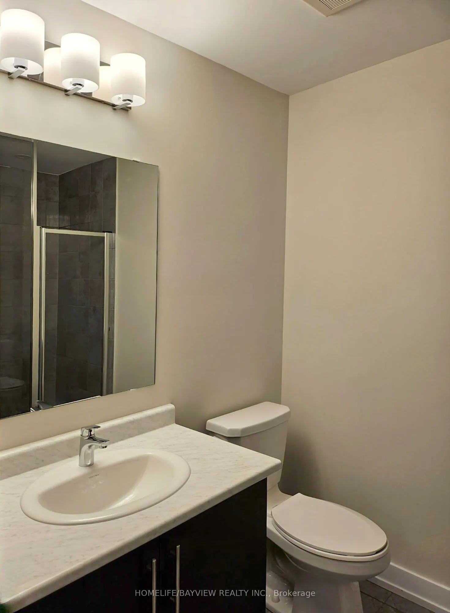 4 Guardhouse Crescent