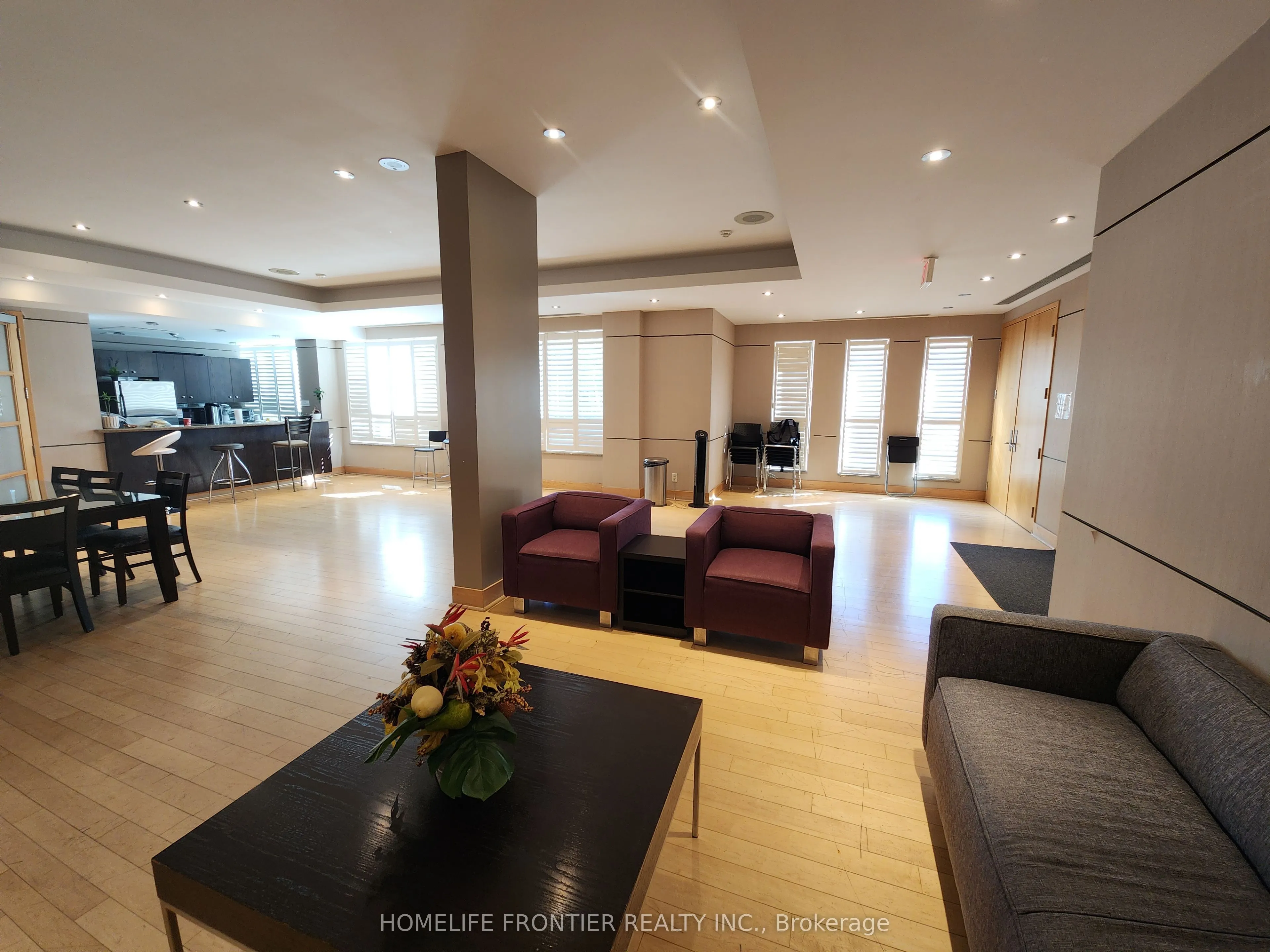 48 Suncrest Boulevard, #1009