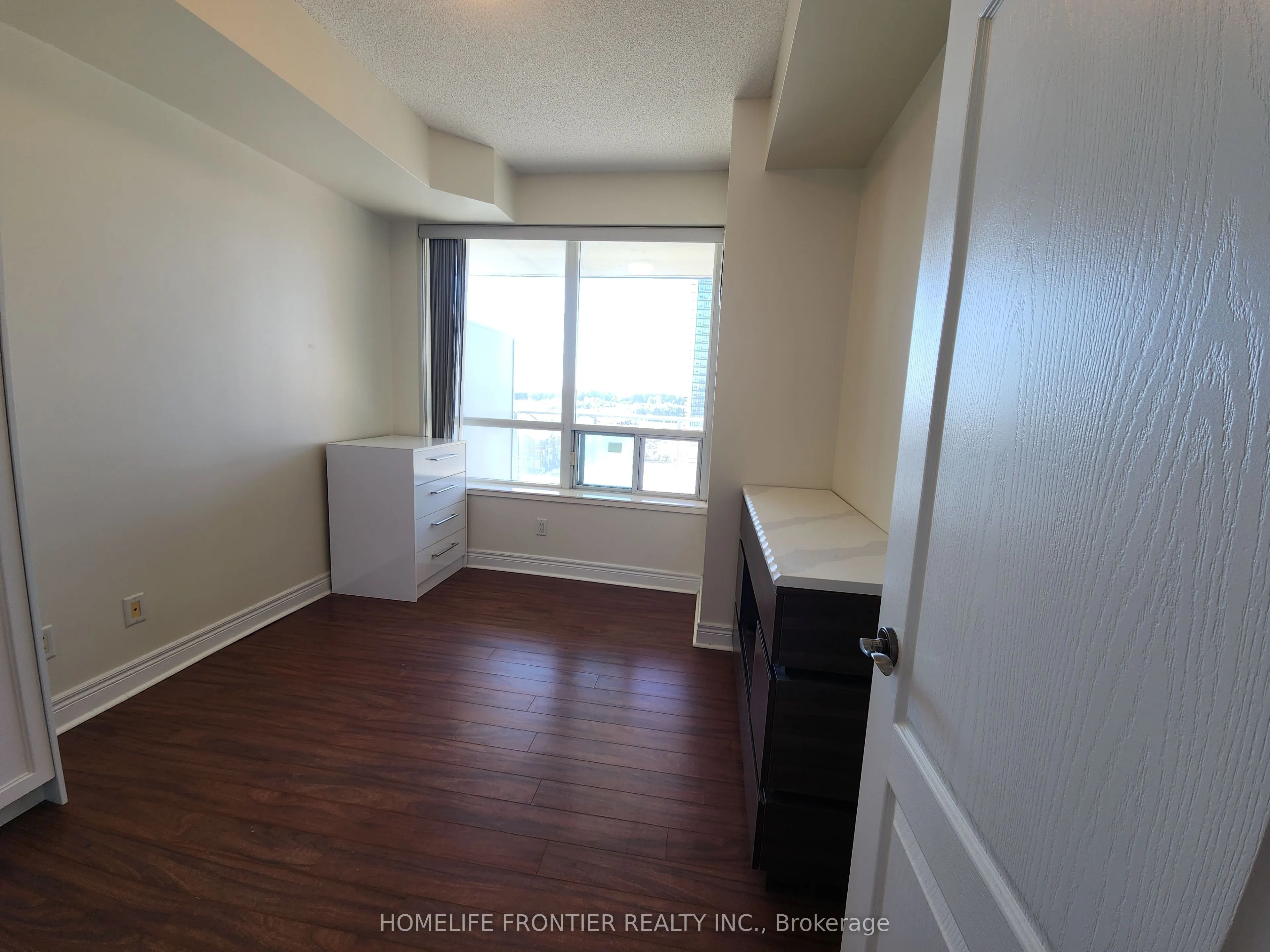 48 Suncrest Boulevard, #1009