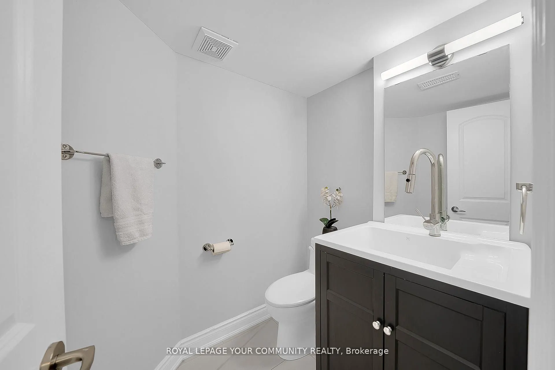 8032 Kipling Avenue, #5