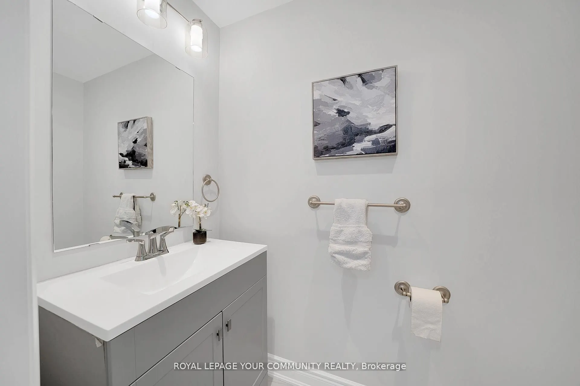 8032 Kipling Avenue, #5