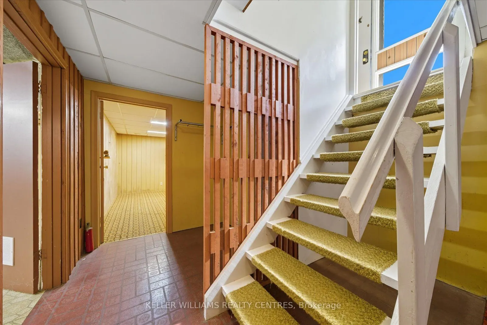112 Eden Court
