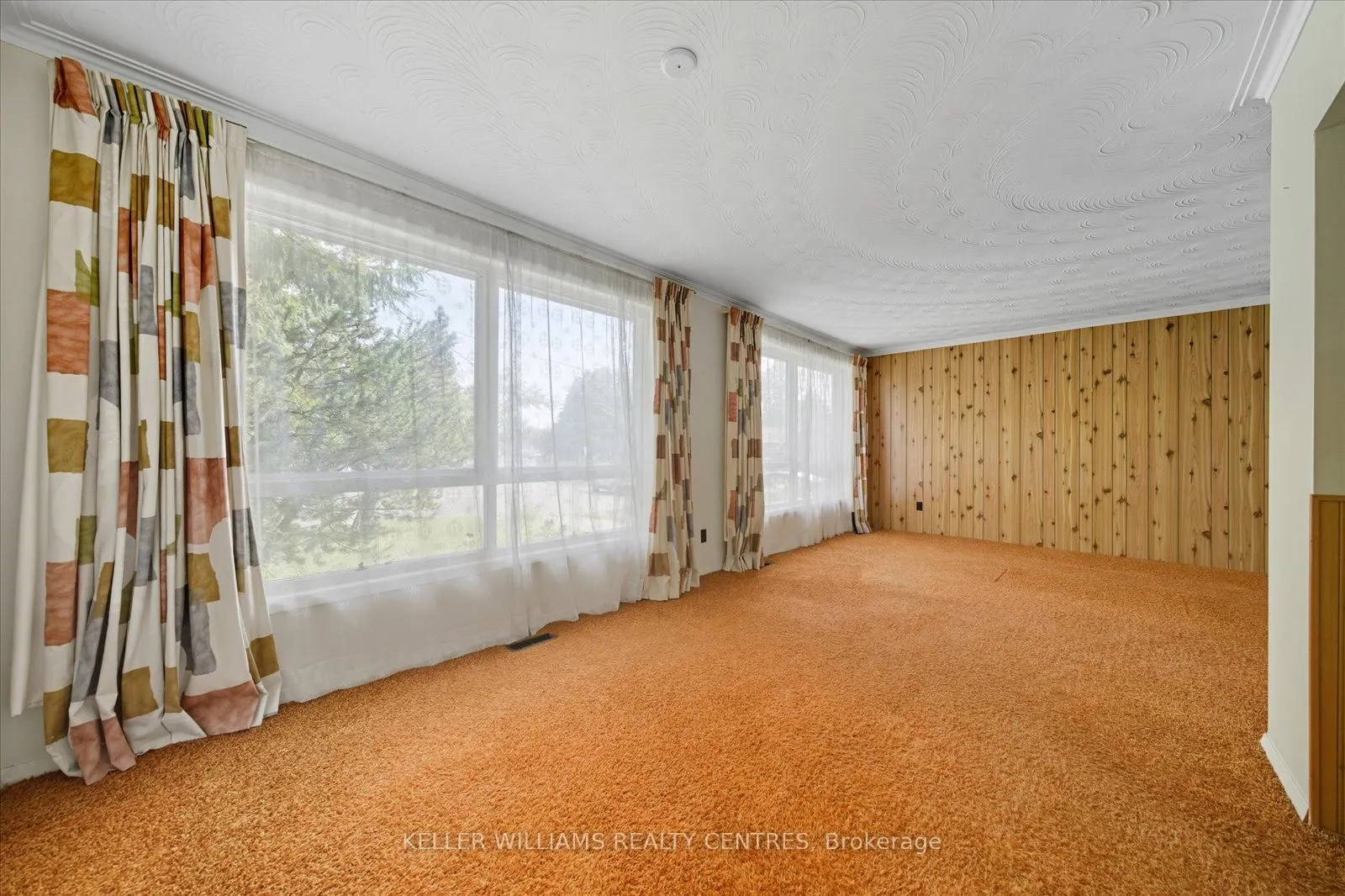 112 Eden Court