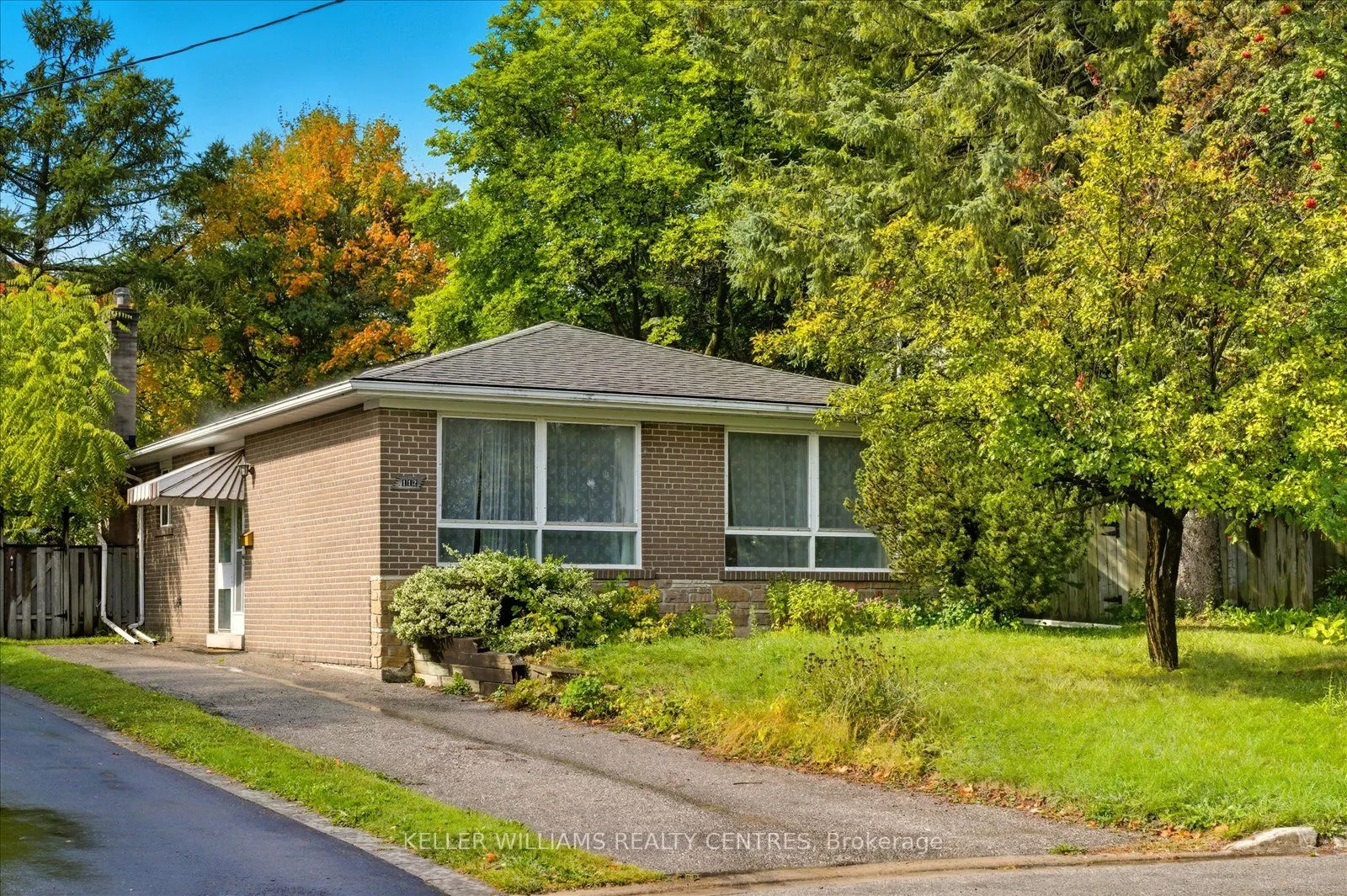 112 Eden Court