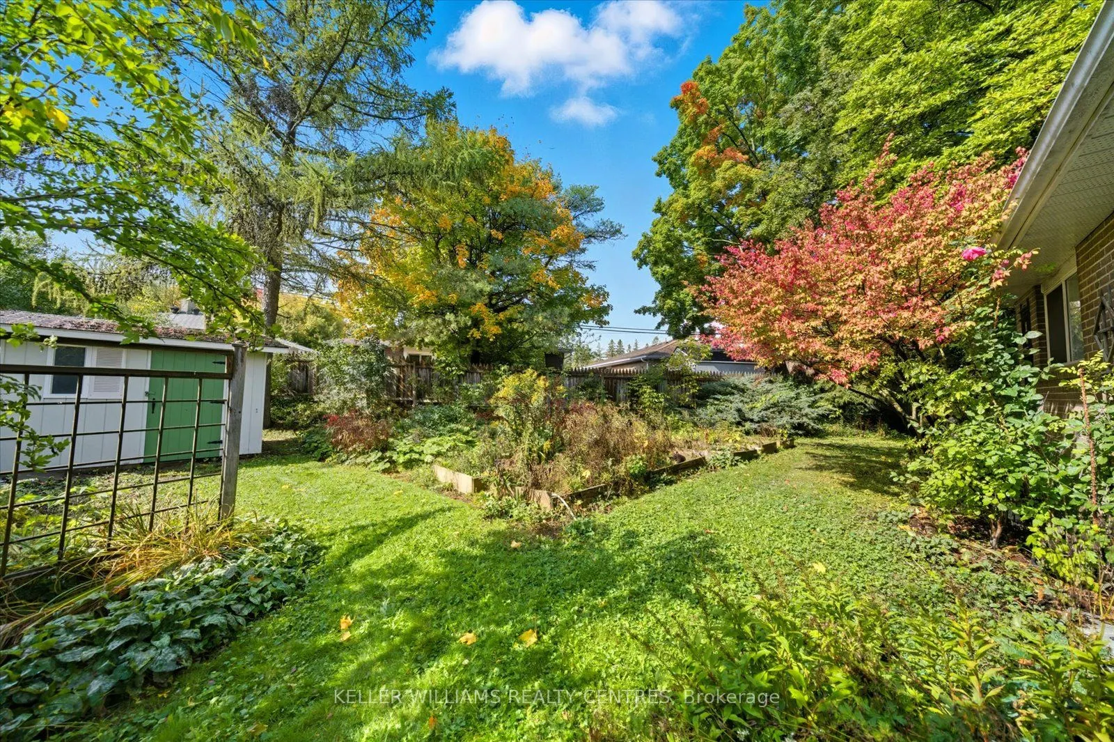 112 Eden Court