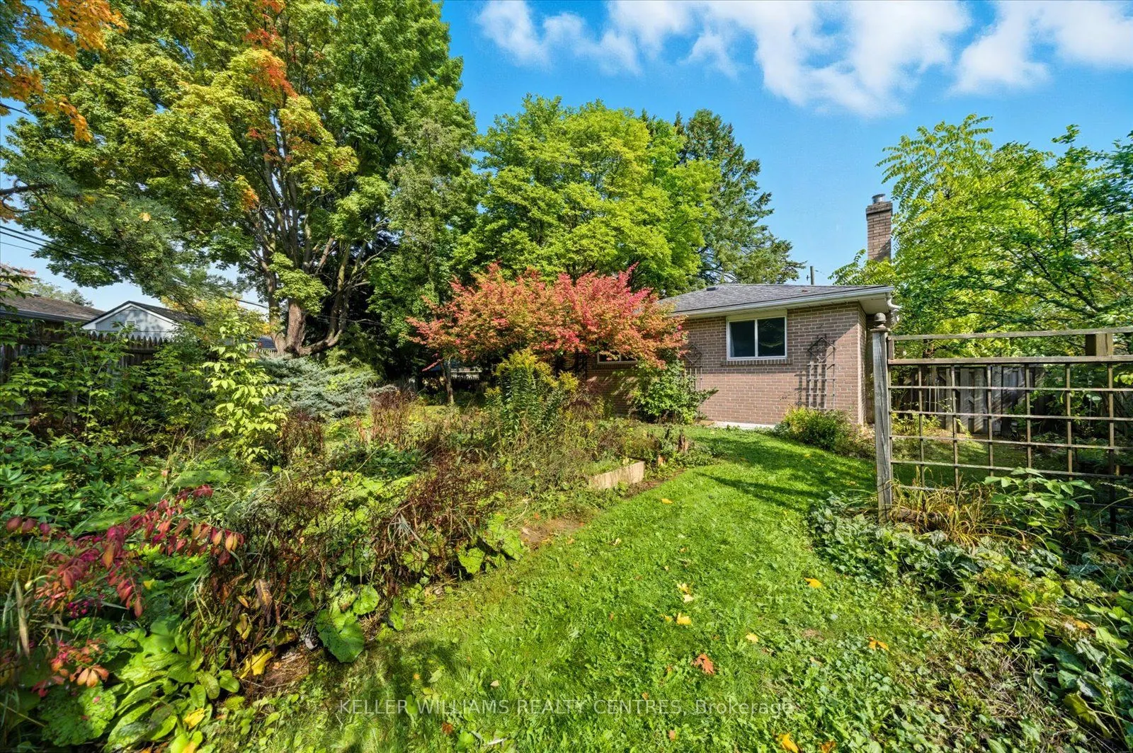 112 Eden Court