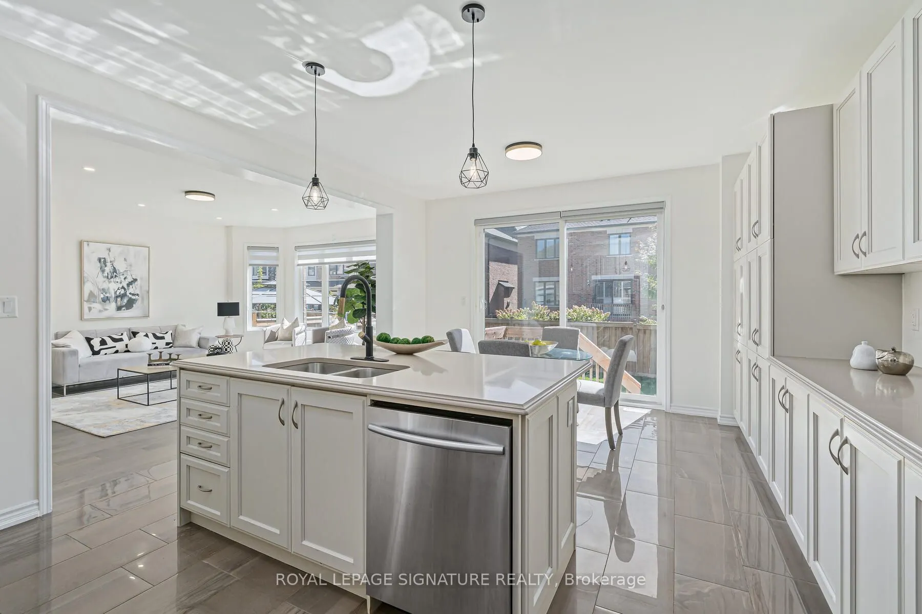 31 Streamside Street