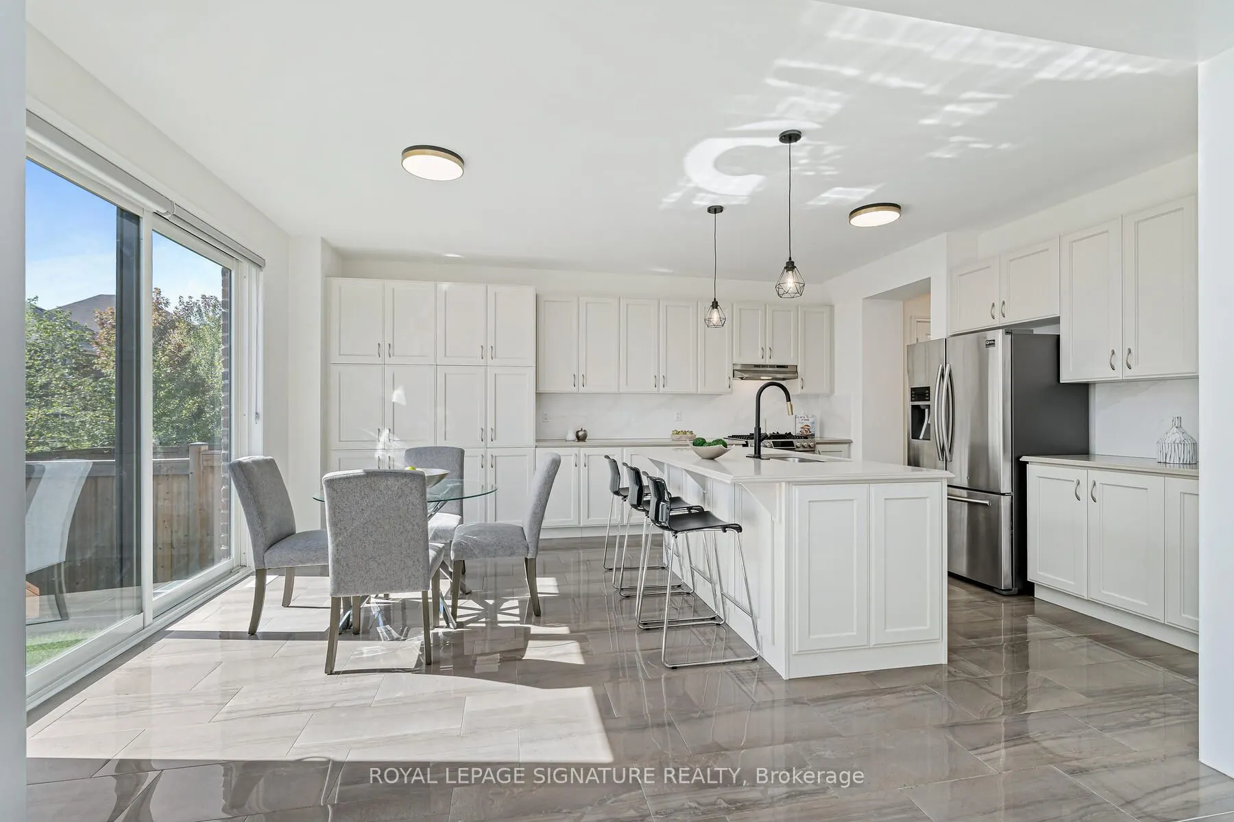 31 Streamside Street