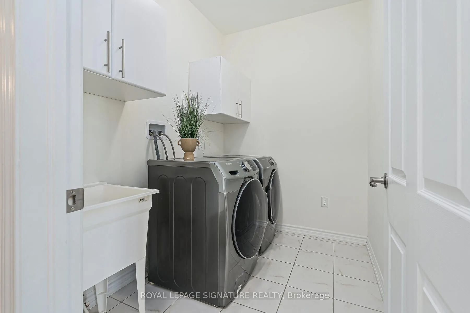 31 Streamside Street