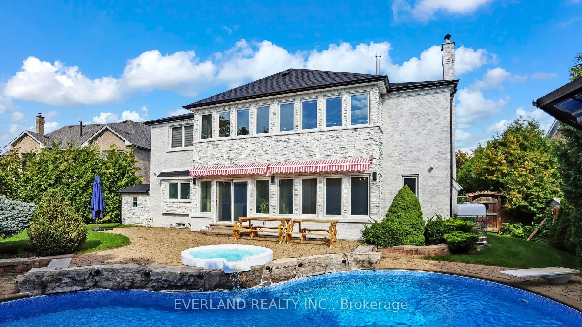 1109 Secretariate Road